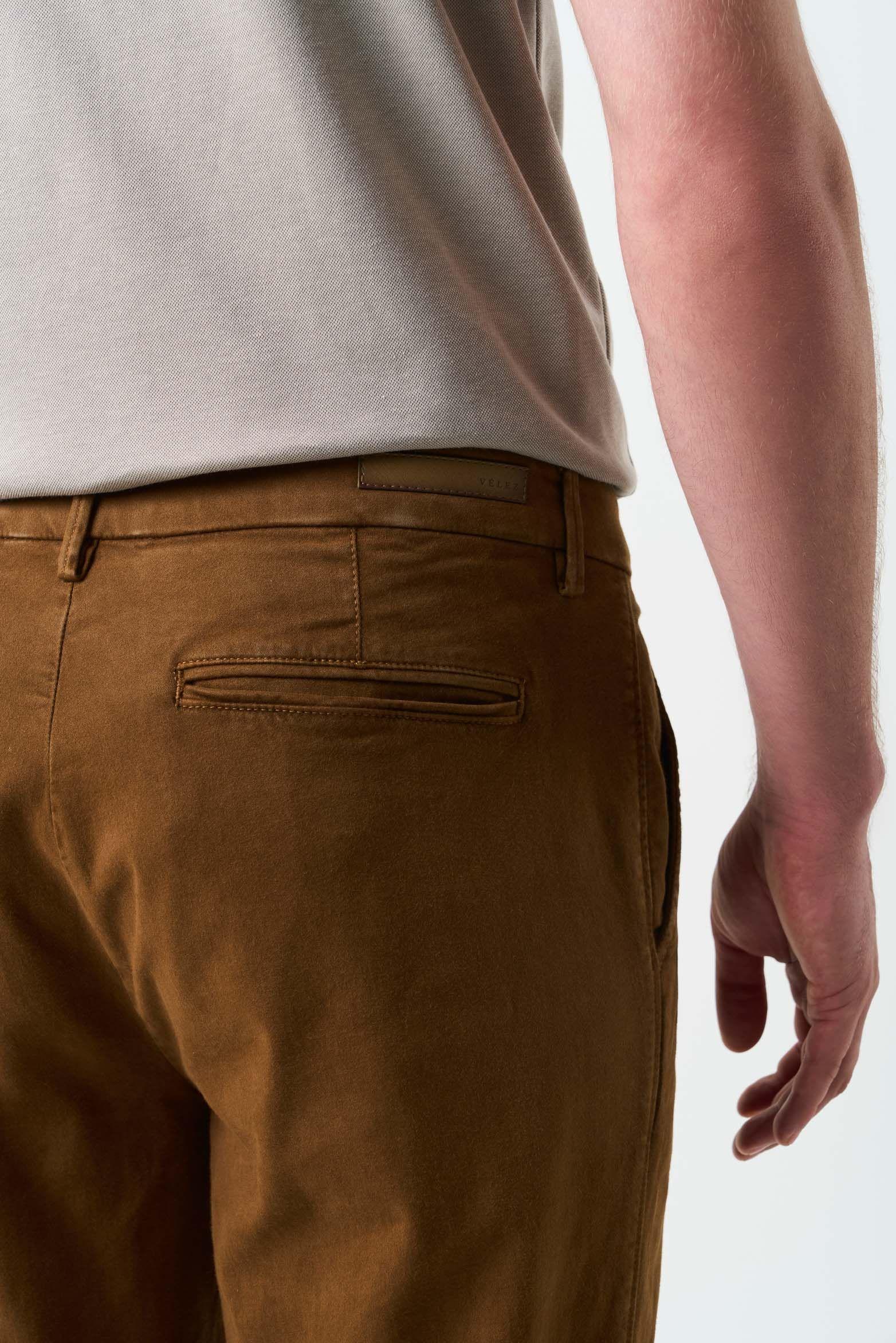 Vélez Pantalón Chino Italo Para Hombre Semifitted Cafe-6