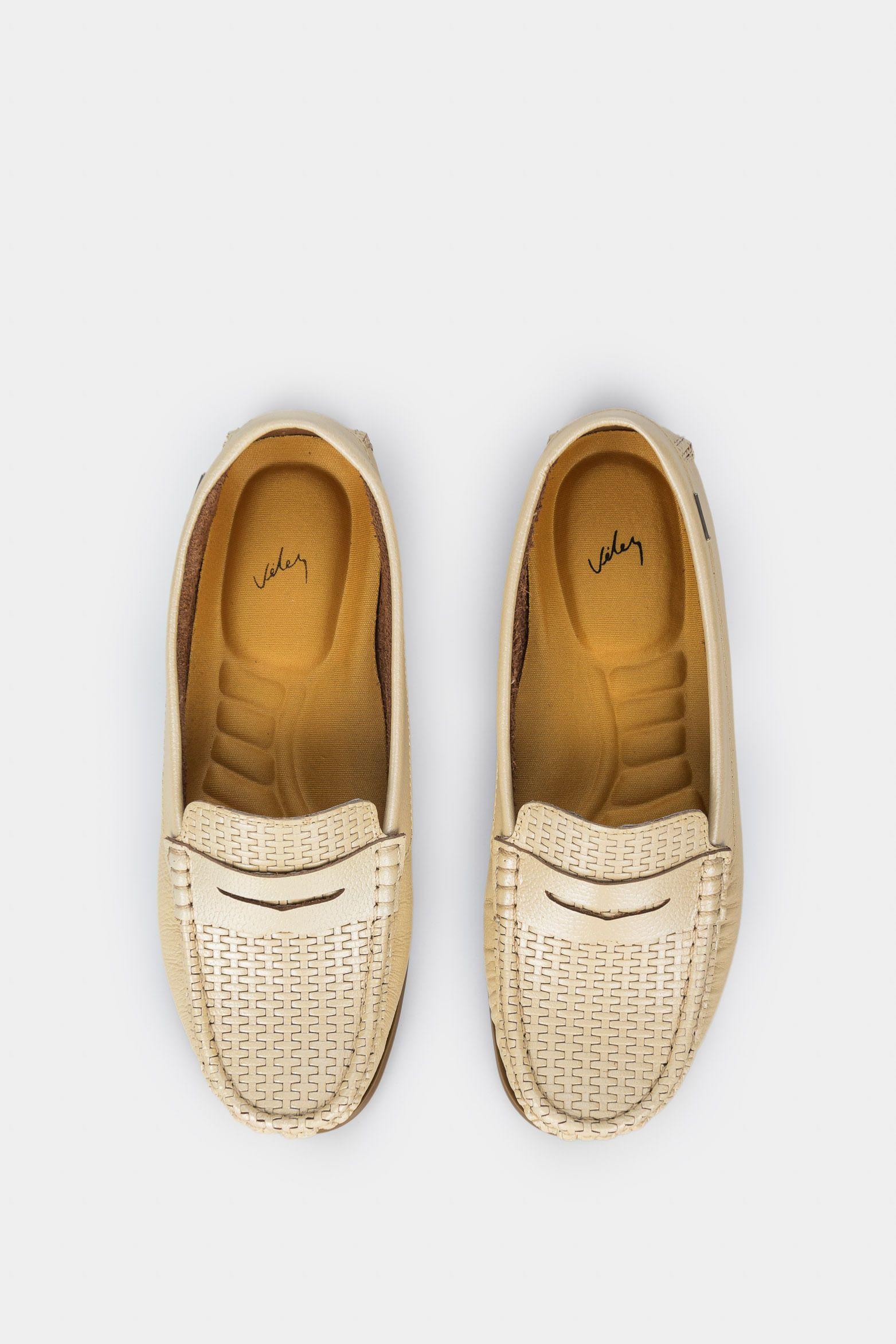 Mocasines denver de cuero para mujer grabado con placa dorado-5