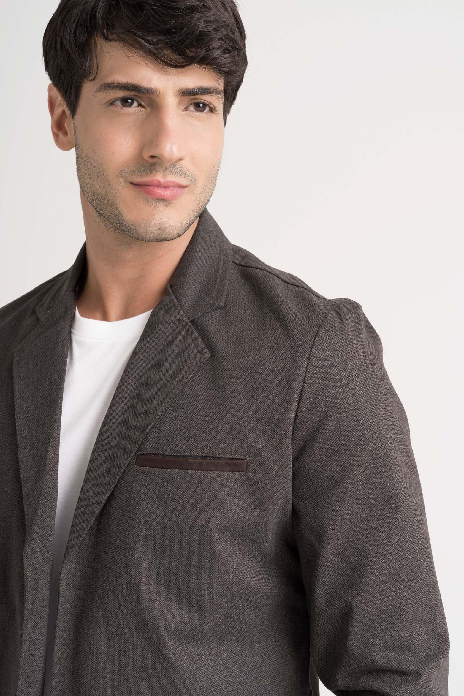 Blazer soft touch de paño para hombre silueta semi fitted Cafe-2