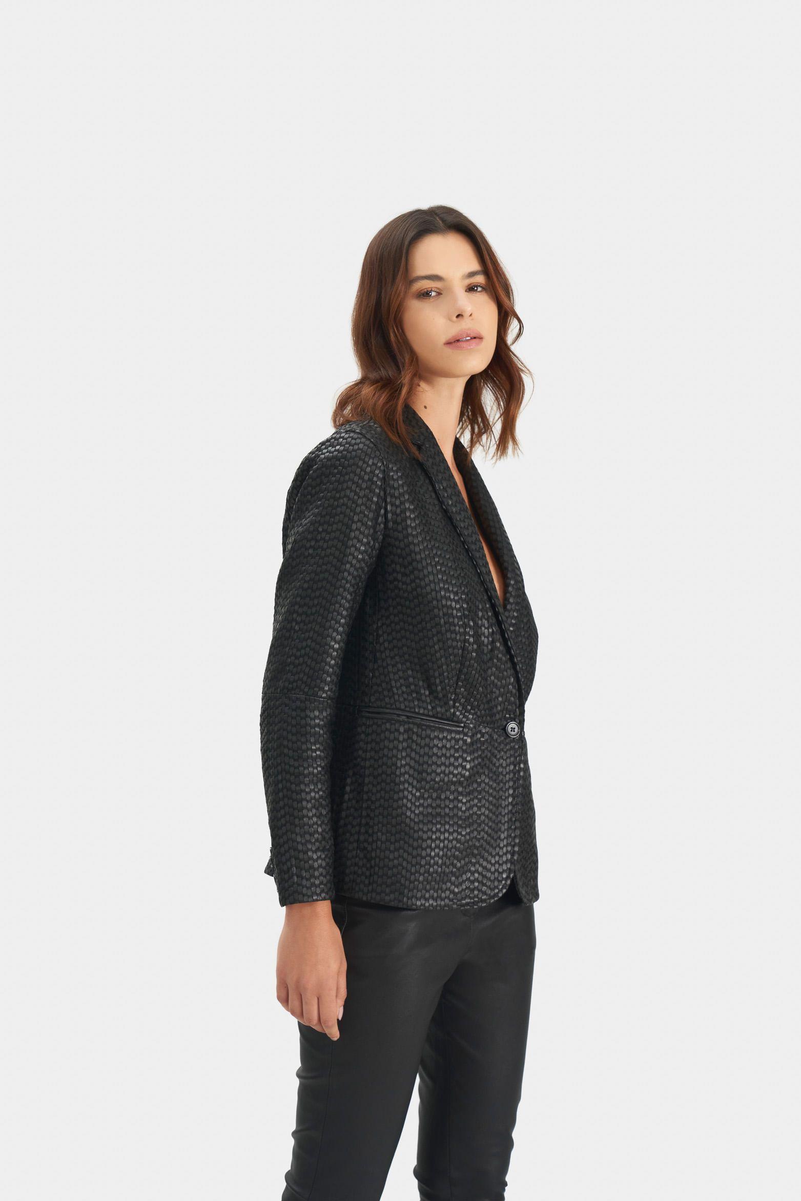 Blazer Tatacoa en cuero tejido para mujer silueta recta negro-2