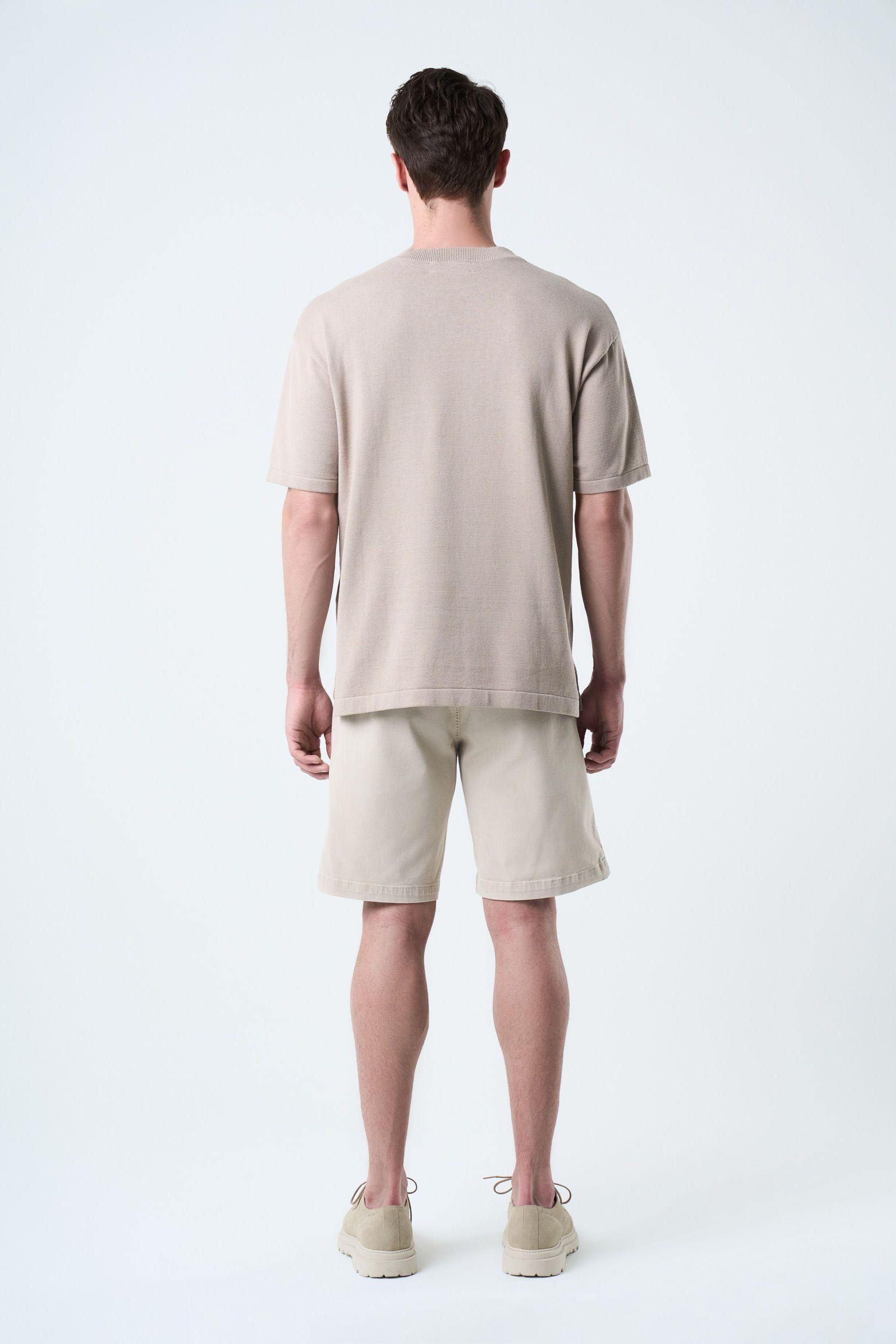 Bermuda Acacia en drill para hombre silueta amplia crema-2