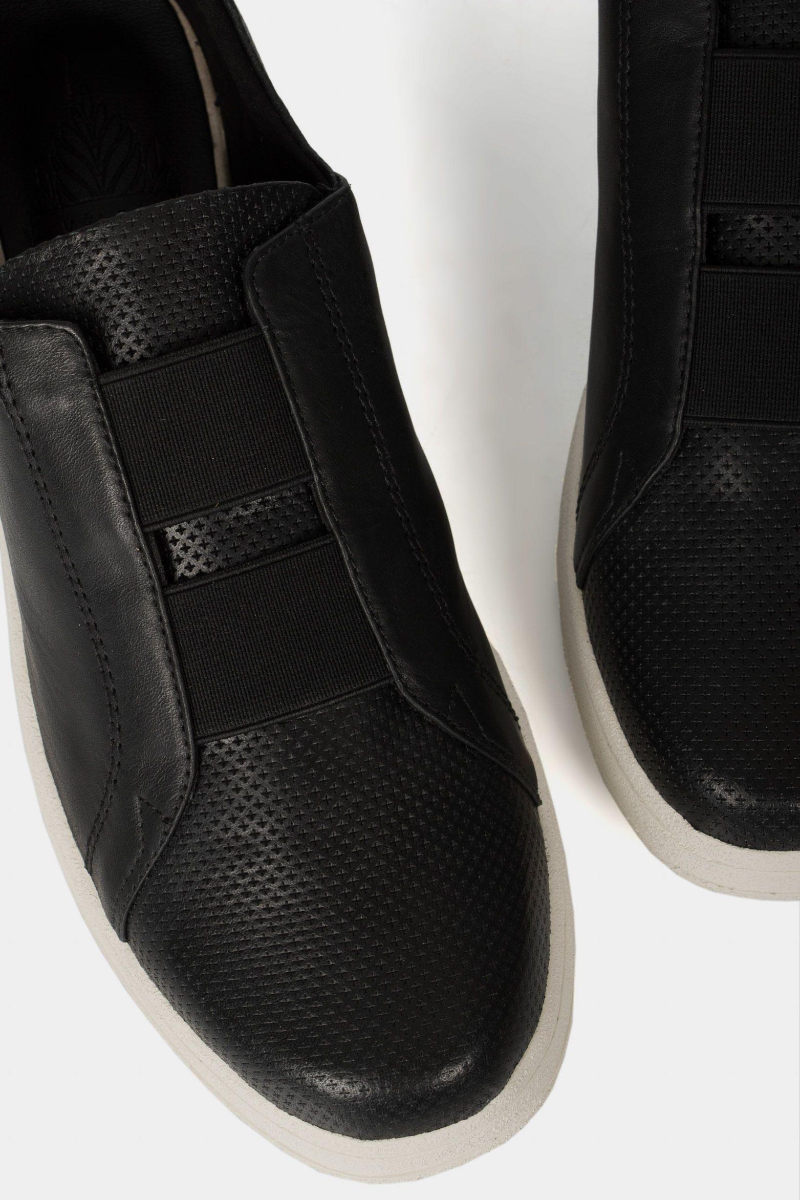 Mocasines forma de cuero grabado negro-3