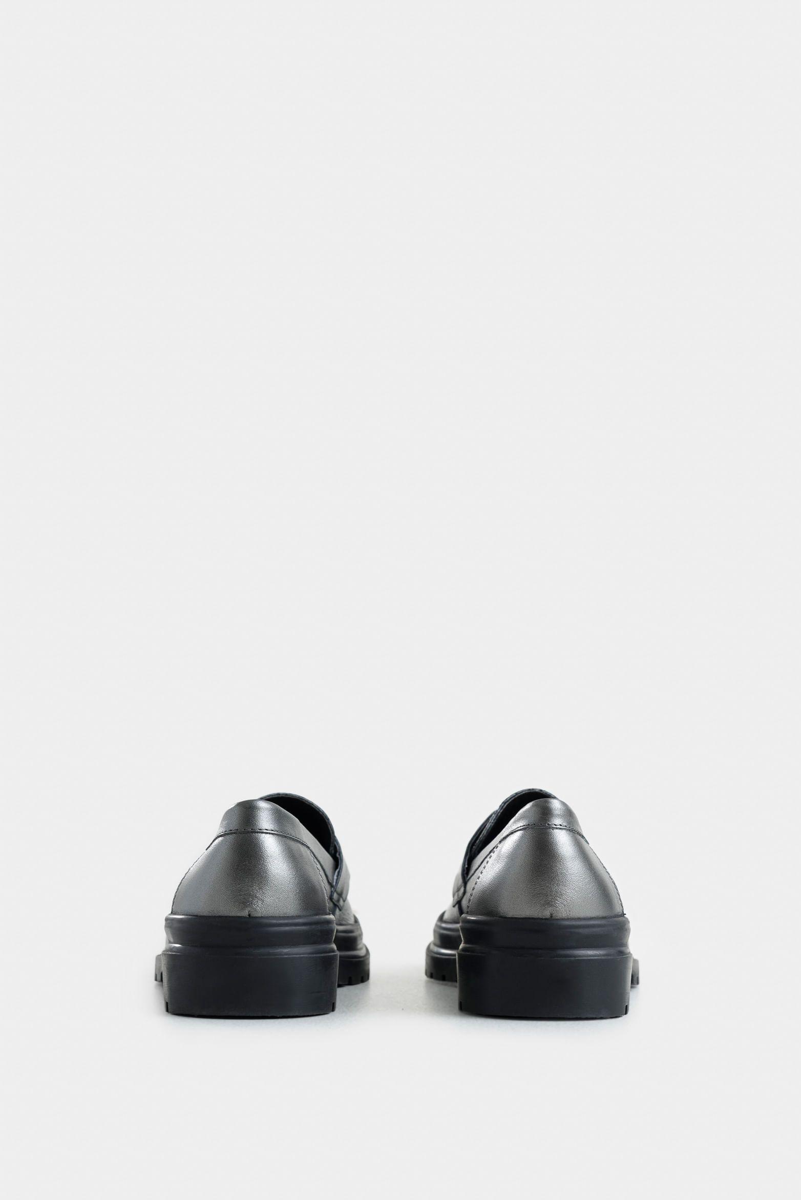 Vélez Mocasín Lirio De Cuero  Mujer Silueta Chunky Grafito-2