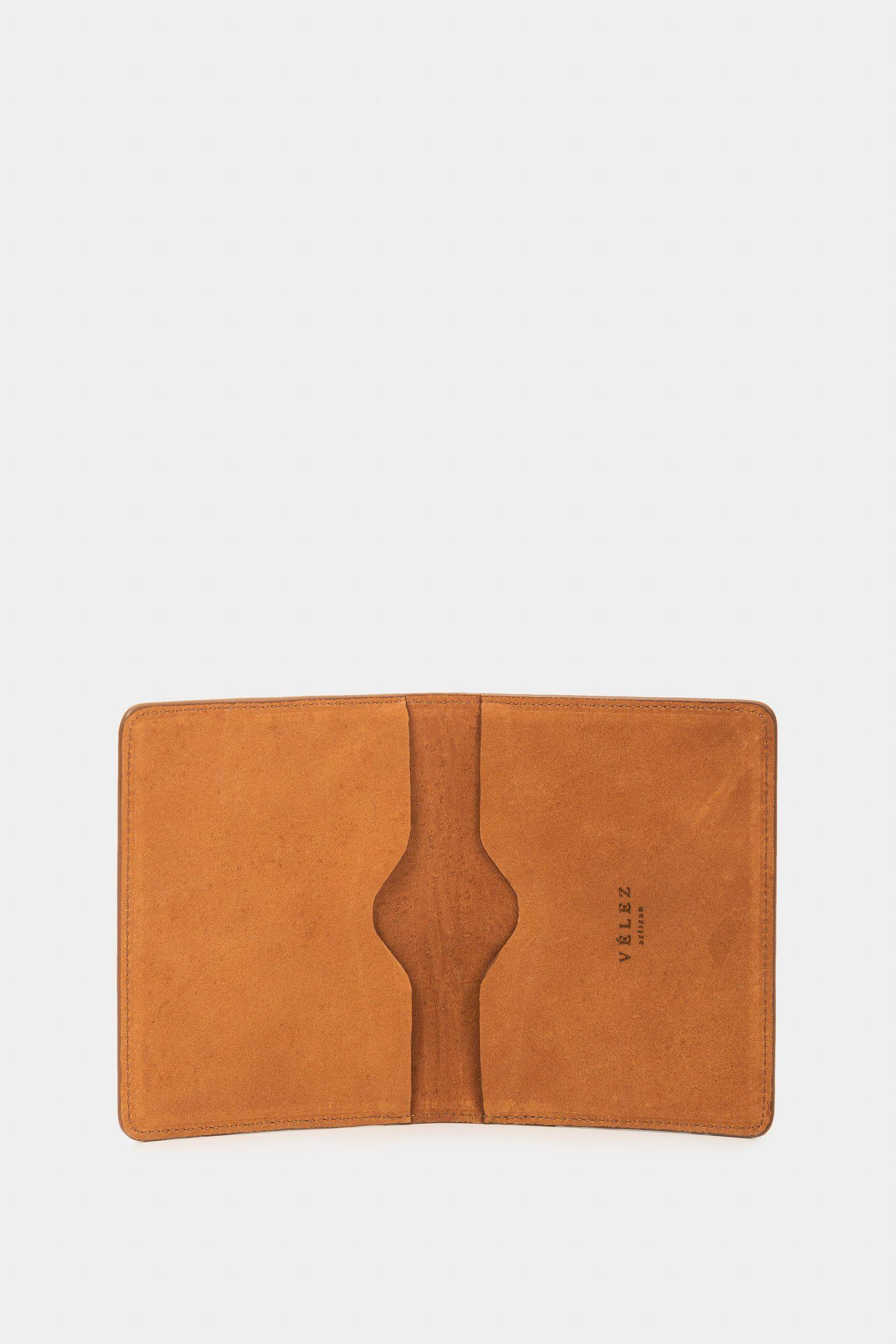 Vélez PortaPasaporte Travel 2.0 Cuero Hombre Envejecido Miel-1