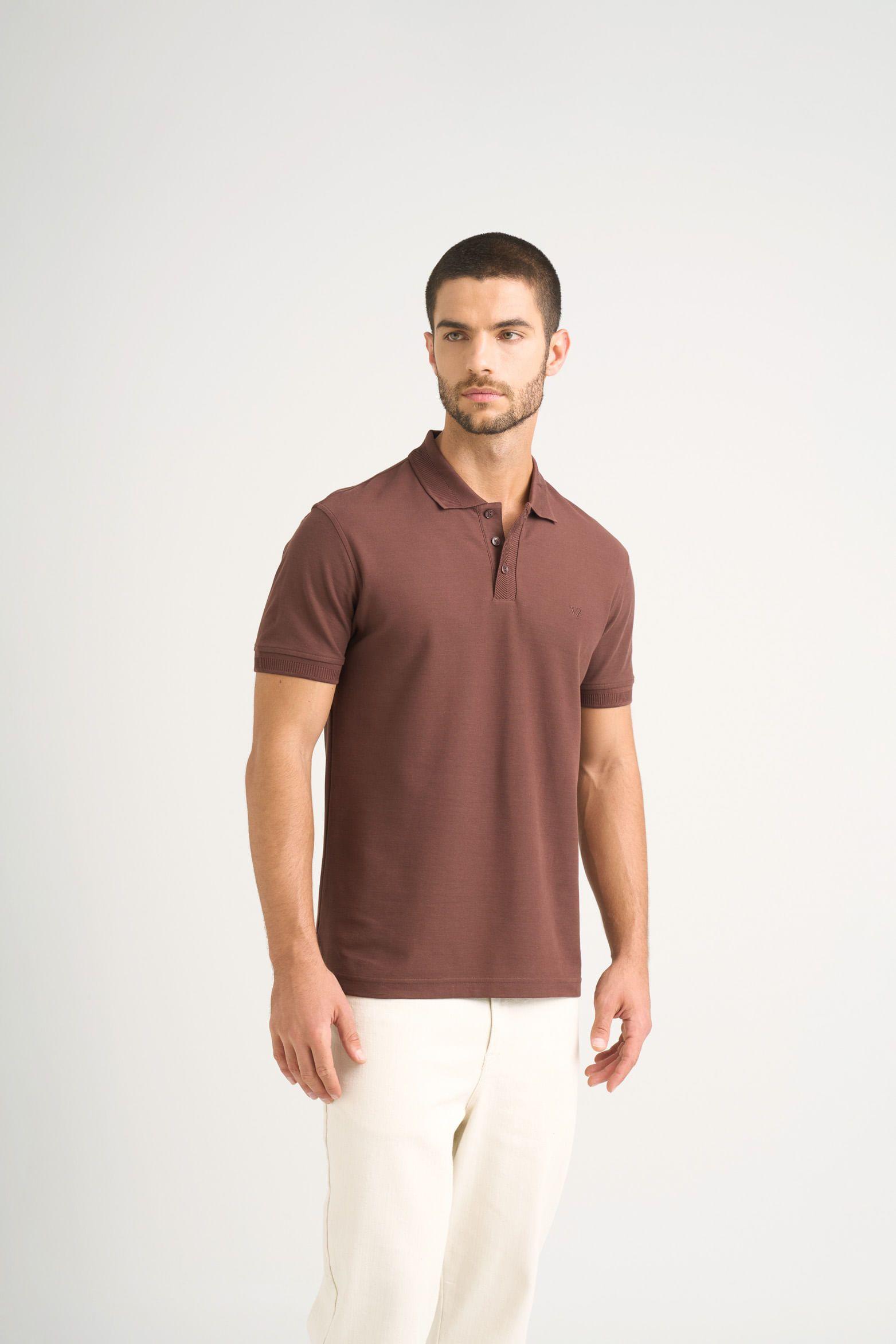 Polo para hombre semi fit detalle jacquard café-3