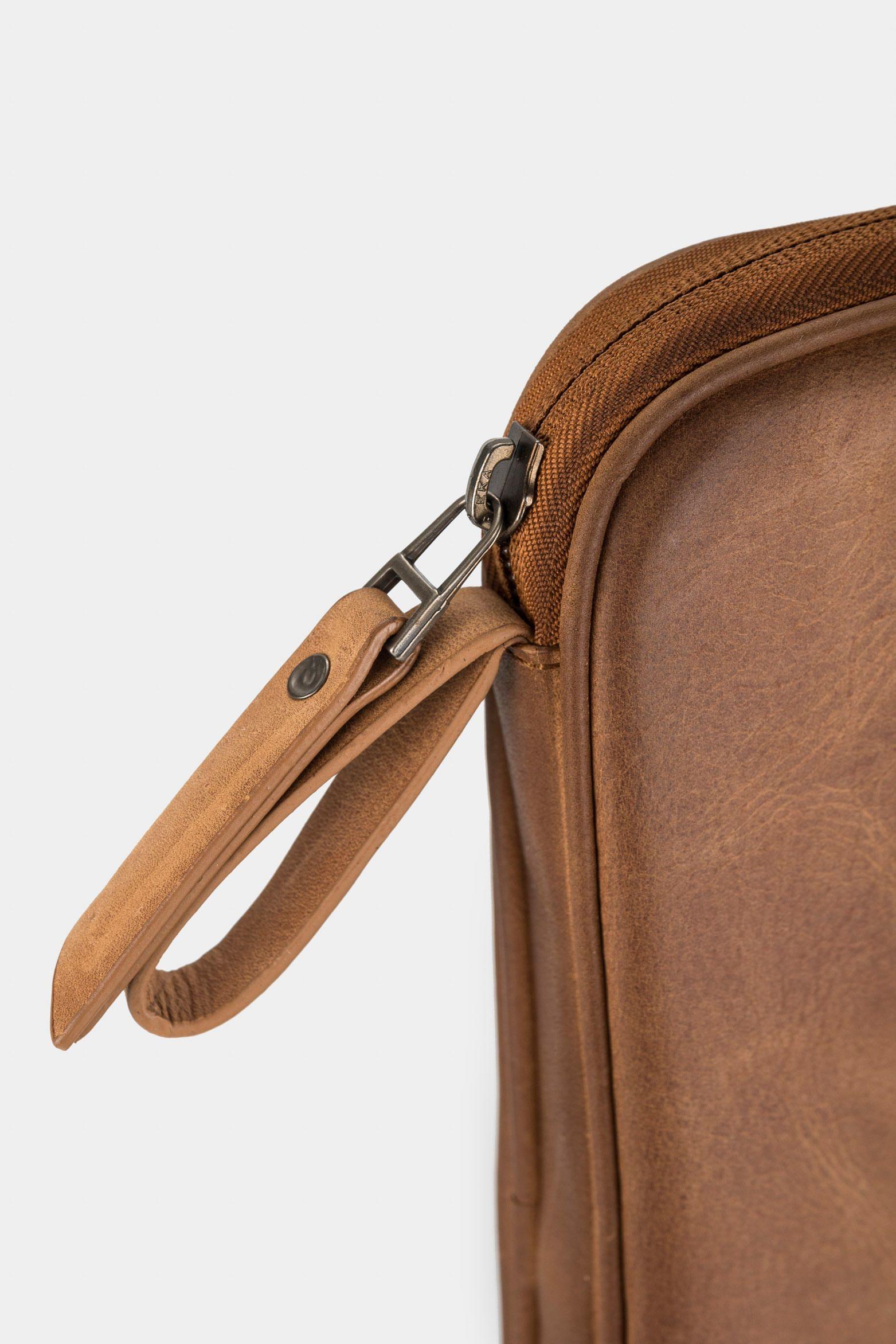 Porta pasaporte de cuero para hombre ibis Miel-4