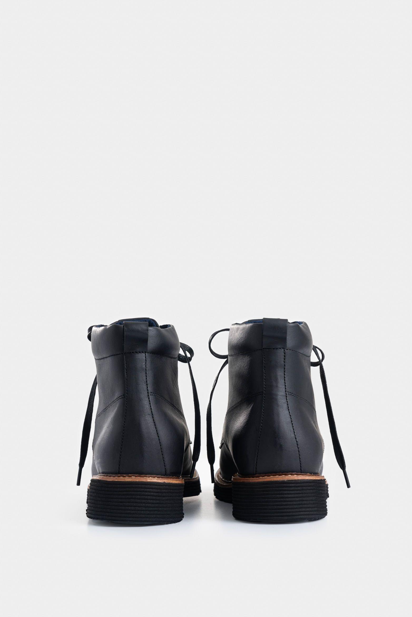 Botas Karioka de cuero para hombre tractoradas negro-2