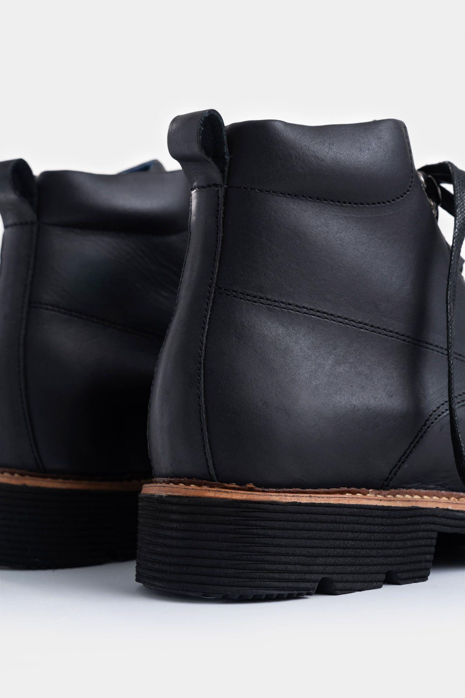 Botas Karioka de cuero para hombre tractoradas negro-4