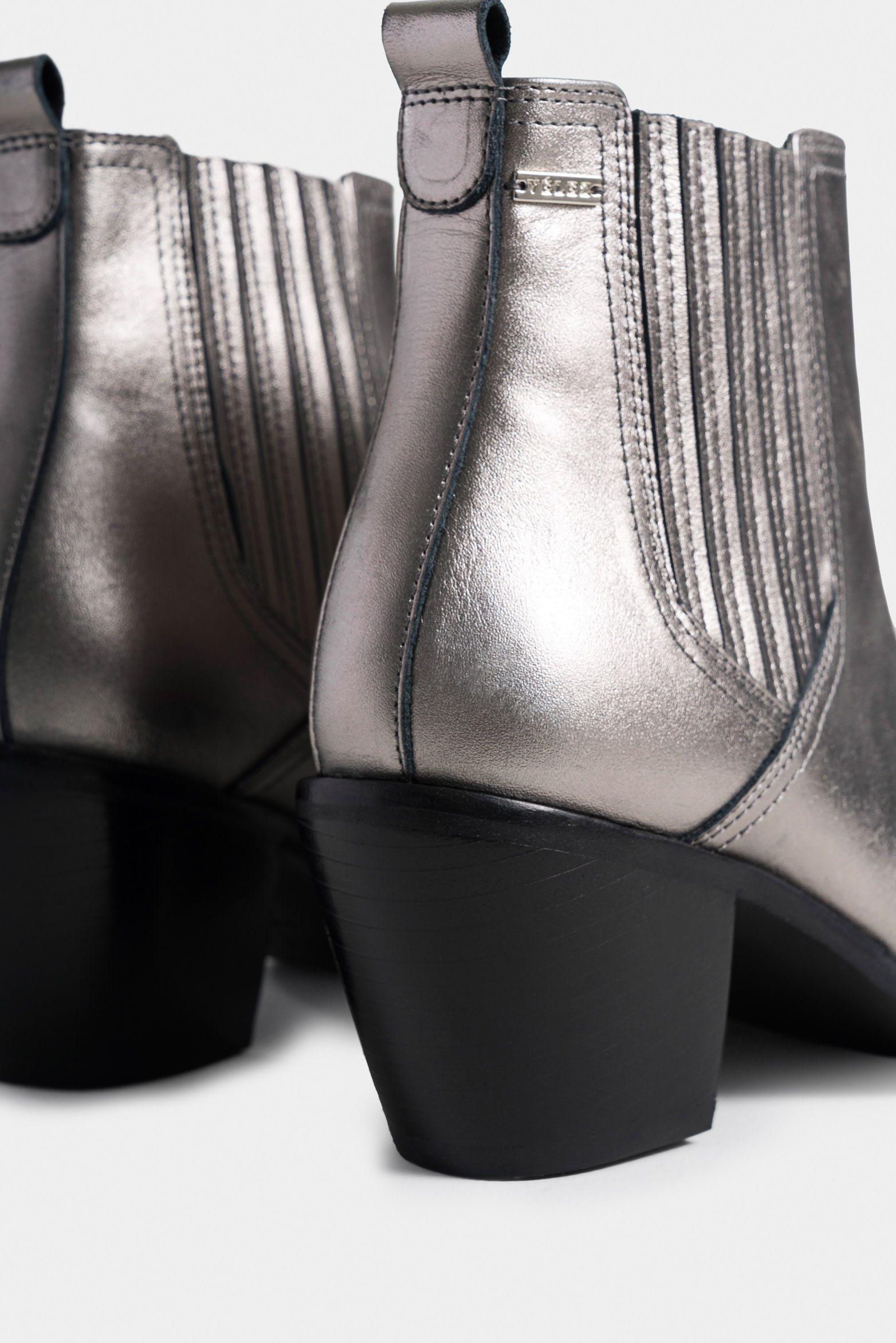 Botines tacón iris de cuero folia acabado semibrillante Plata-4