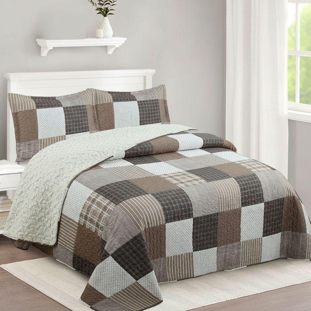 Cubrecama Quilt Sherpa 2pl - Varios Modelos W.m G Café Chocolate Gris Y Beig Cuadros Tipo Patchwork-2