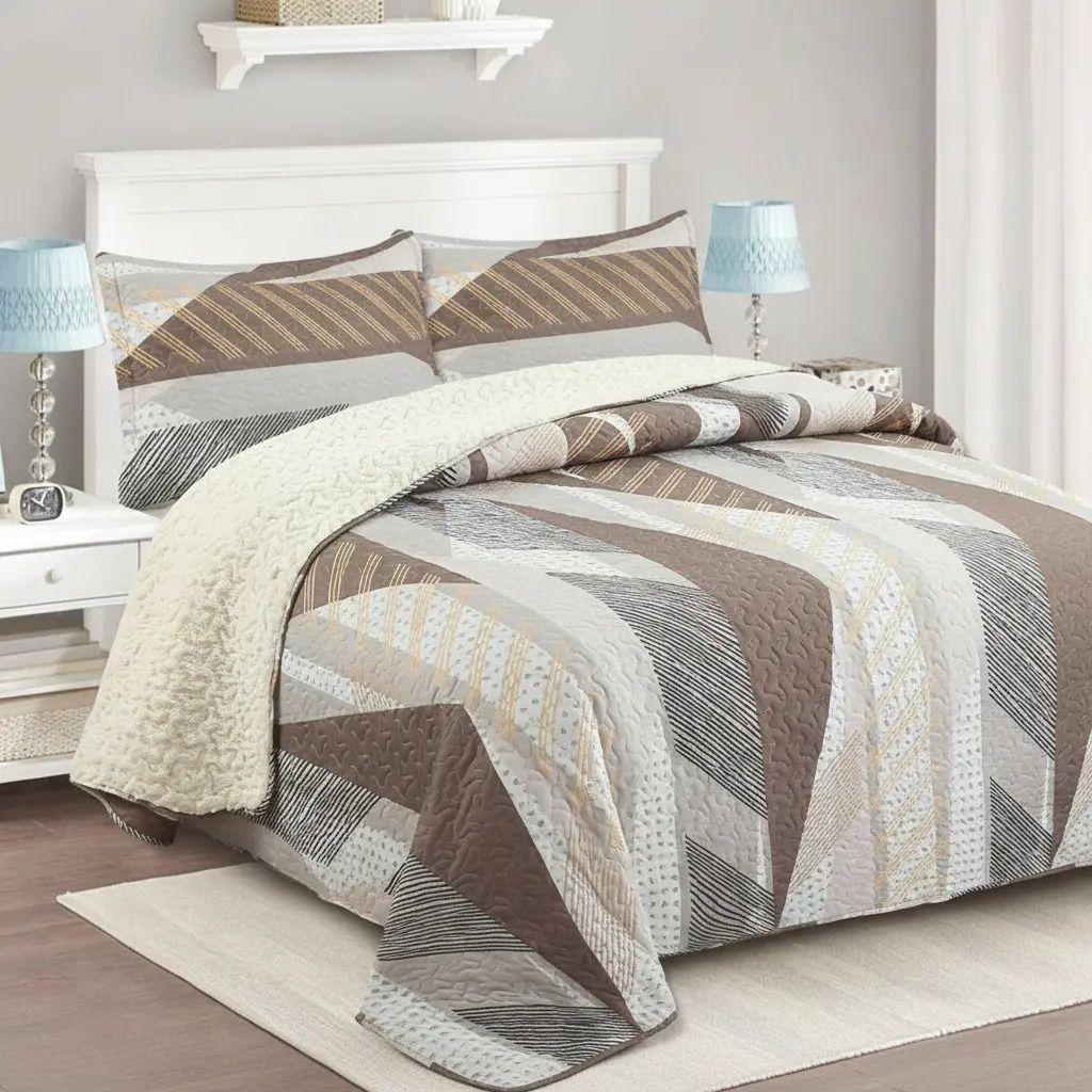 Cubrecama Quilt Sherpa 2pl - Varios Modelos W.m G Café Beige Y Gris. Diseño Geométrico Moderno En Tonos Tierra-1