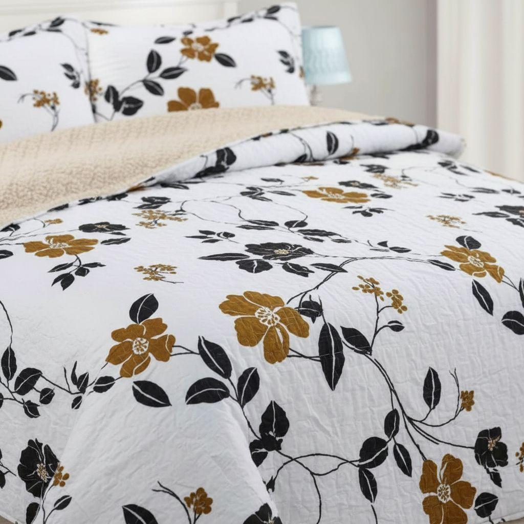 Cubrecama Quilt Sherpa 1.5 - Varios Modelos W.m G Blanco Floral En Tonos Blanco Negro Y Mostaza-7