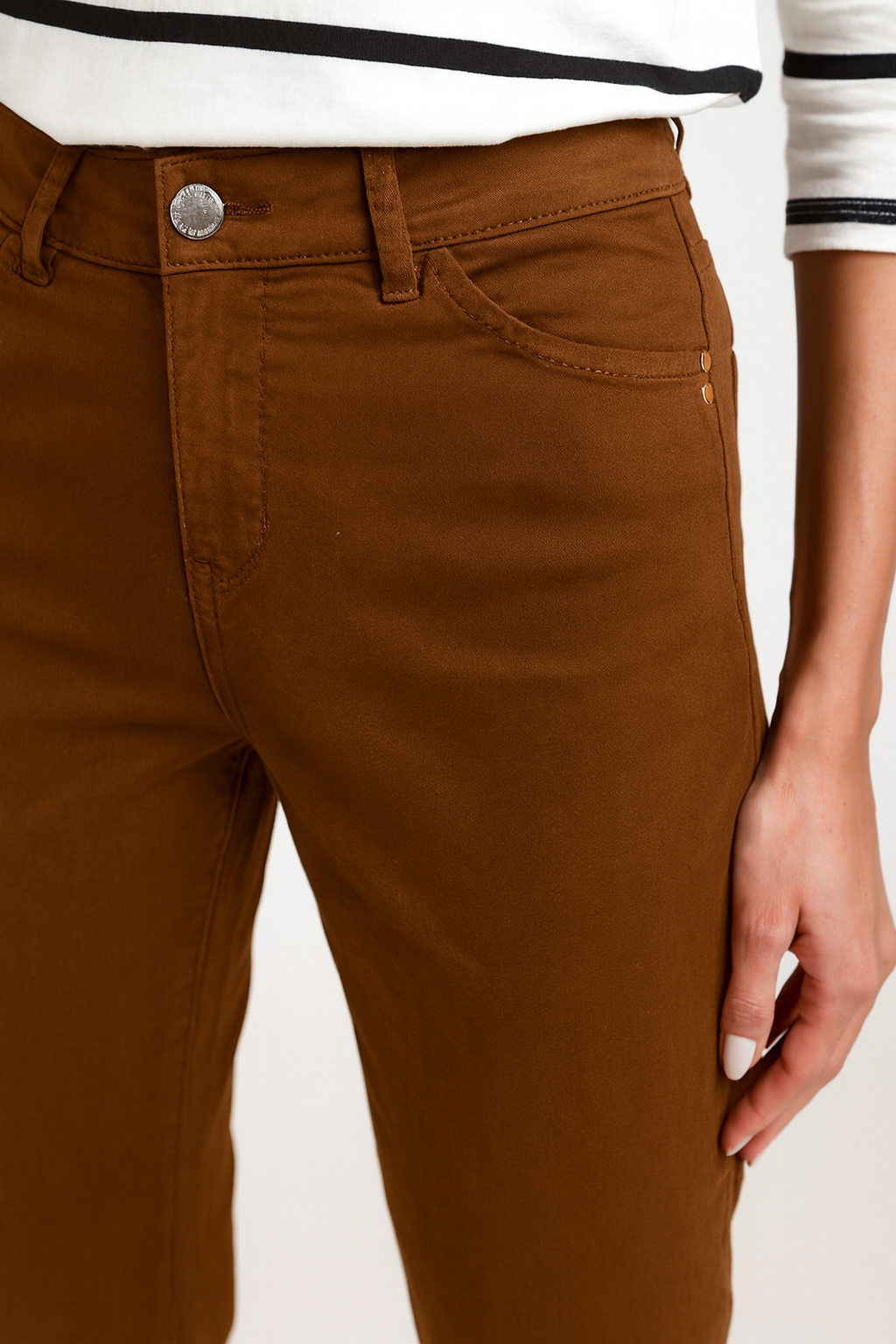 Pantalón De Mujer Modelo Ely 24 Color Cafe-2