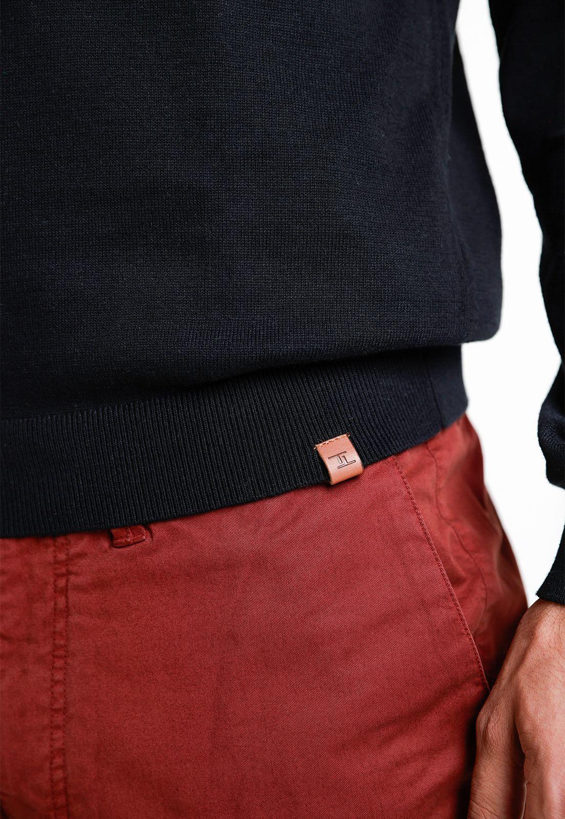 Sweater Hombre Cuello V Parrot Negro-2