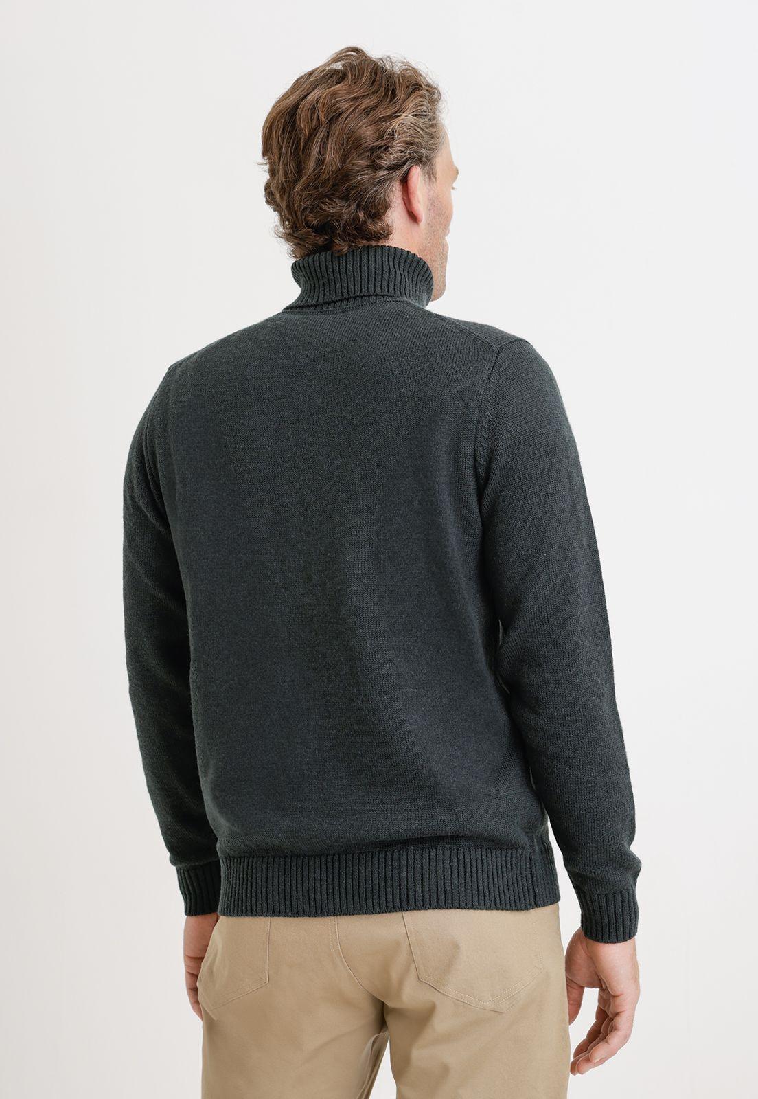 Sweater hombre cuello alto verde-1