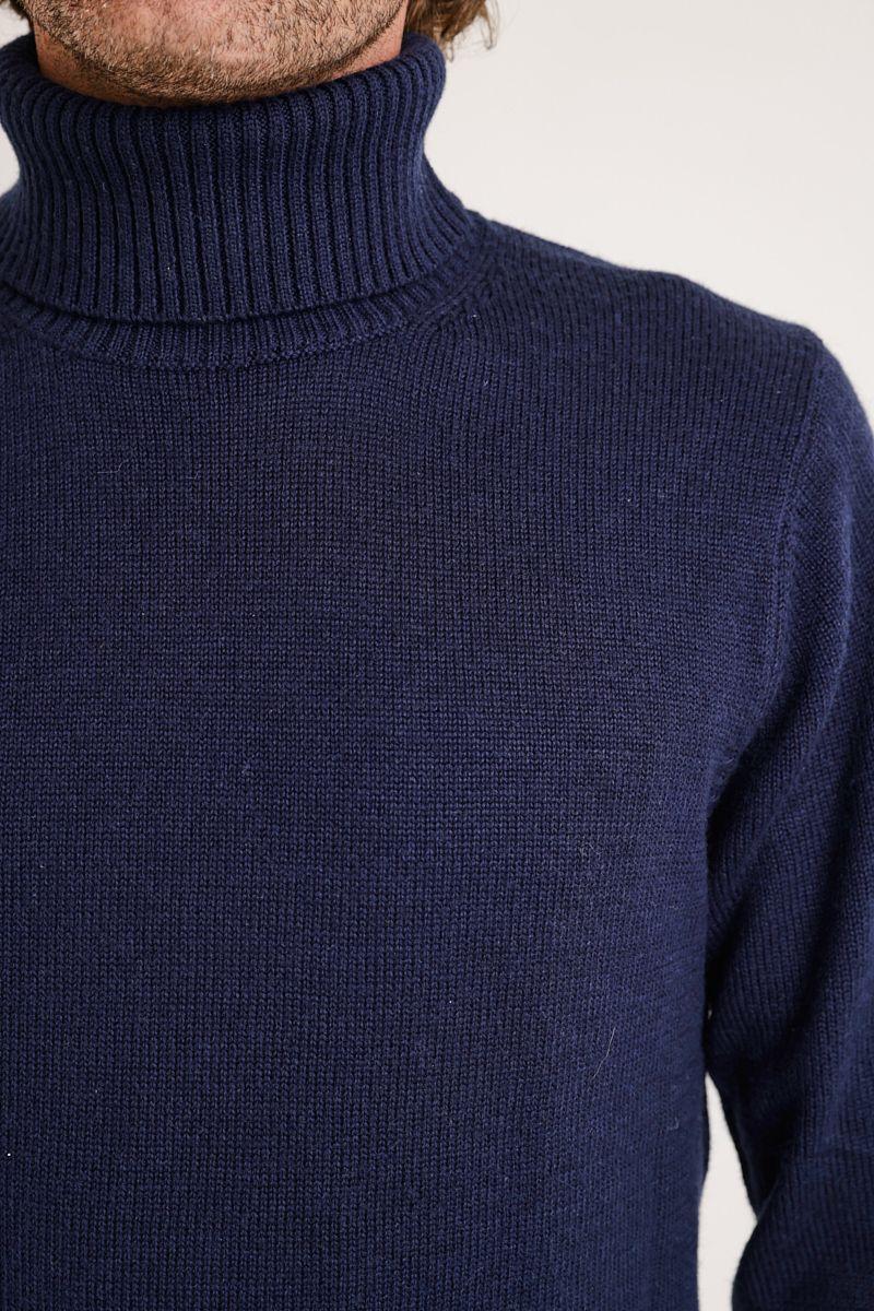 Sweater hombre cuello alto azul marino-2