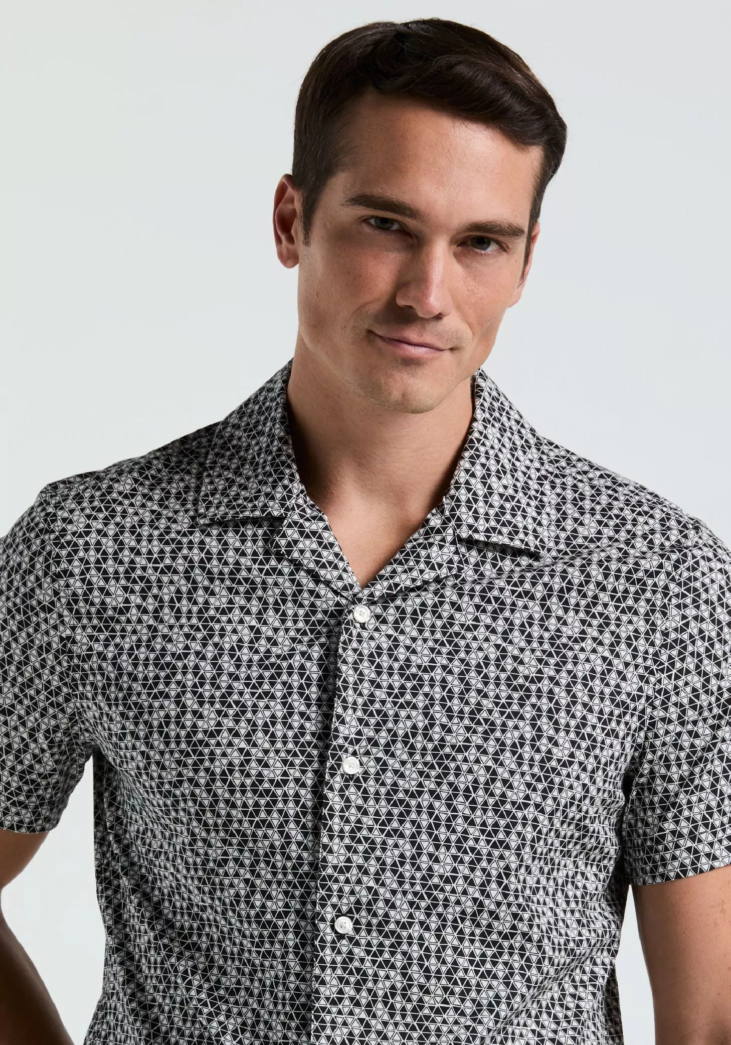 Camisa Hombre Manga Corta Estampada Negro-2