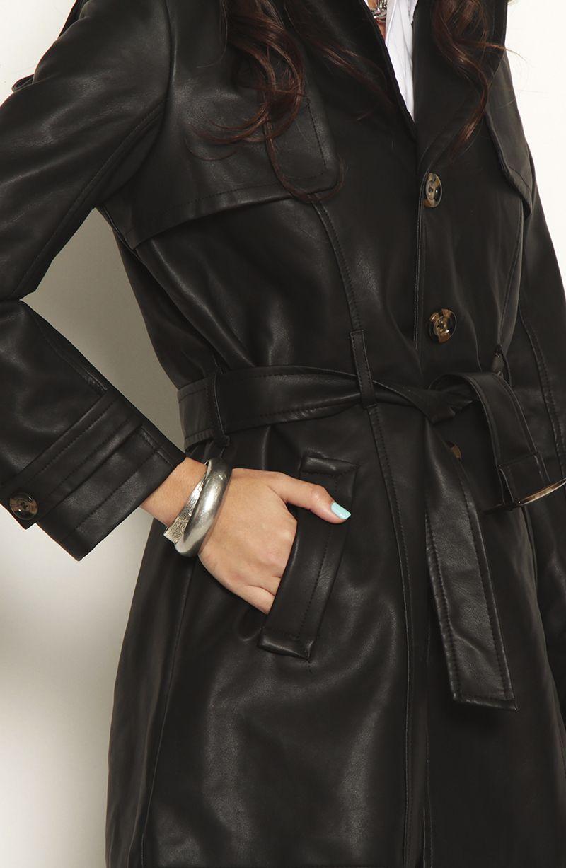 Trench Manga Larga Con Capucha Cuero Ecologico-3