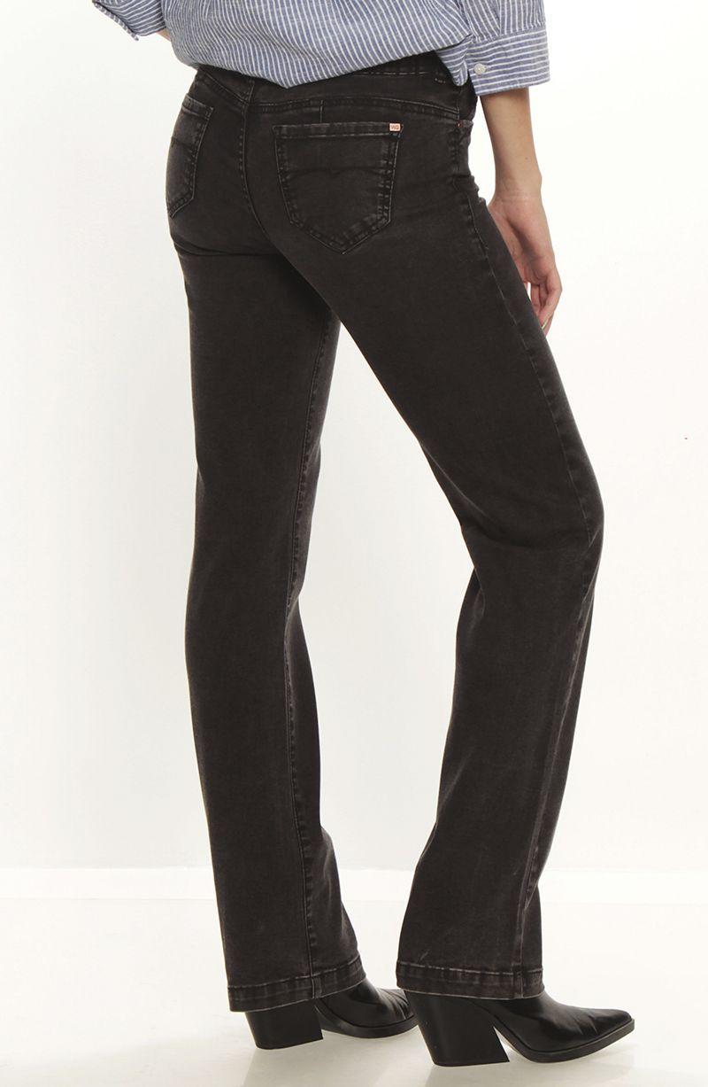 Jeans Tiro Alto Recto  Pretina Alta   Dos Botones-4