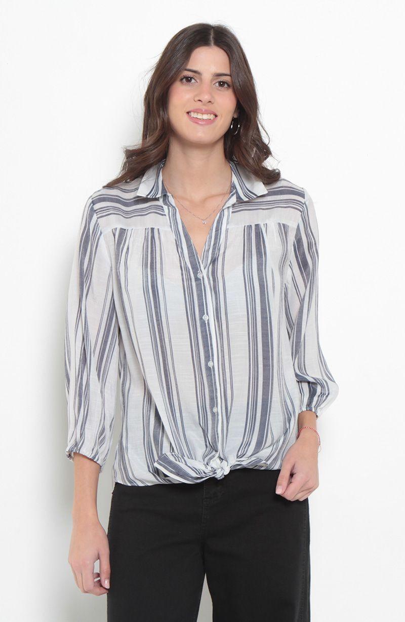 Blusa Listada Manga 3/4 Abotonada En Delantero Y Nudo En Ruedo-0