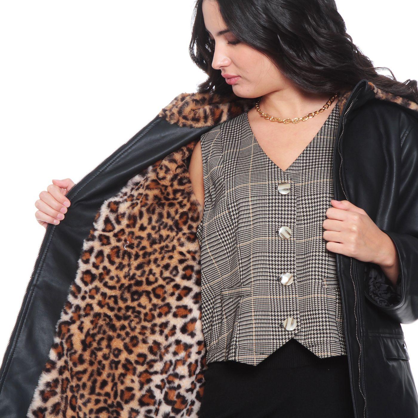 Chaqueta Manga Larga Ecocuero Con Capucha En Animal Print-6