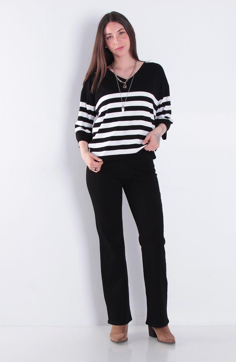 Sweater Manga Corta Listada Escote V-3