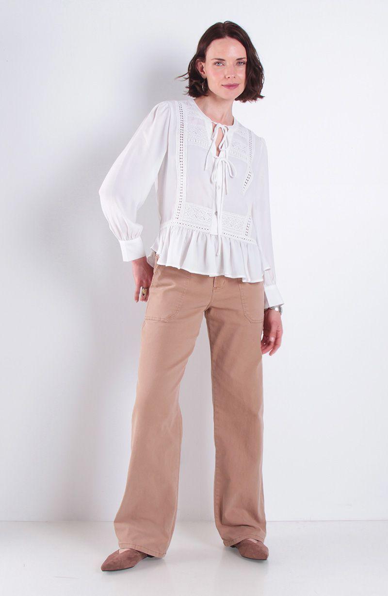 Blusa Manga Larga Bordery Escote V-2