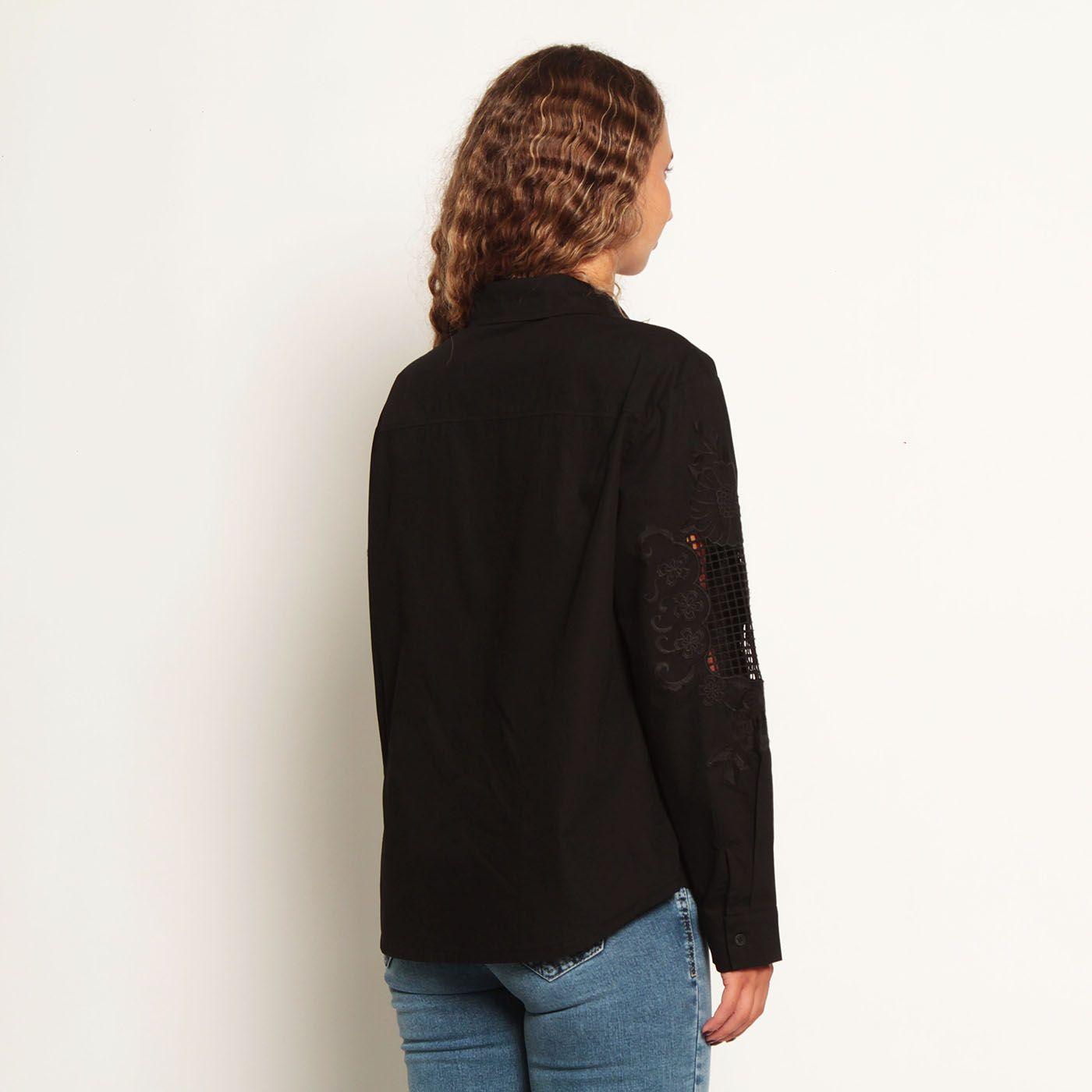 Blusa Manga Larga Con Aplicacion De Encaje Abotonada En Delantero-4