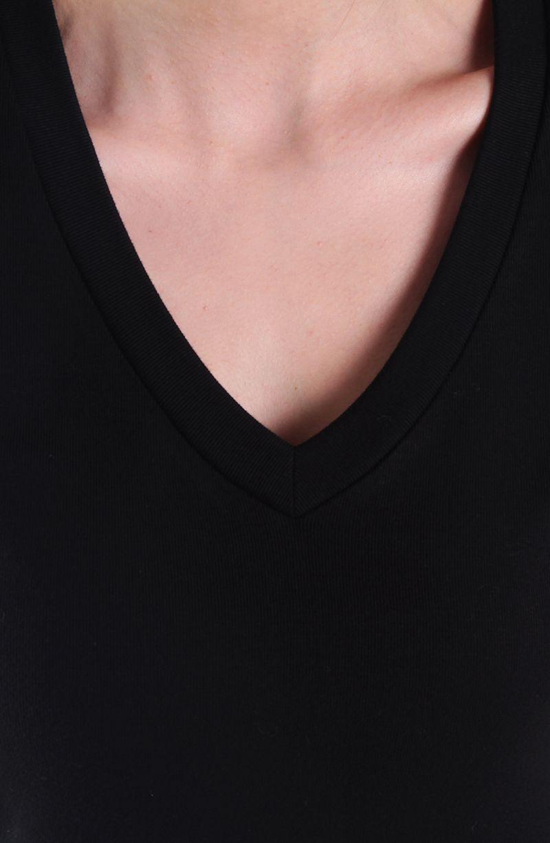 Polera Manga Corta Escote V Rib 1x1-1