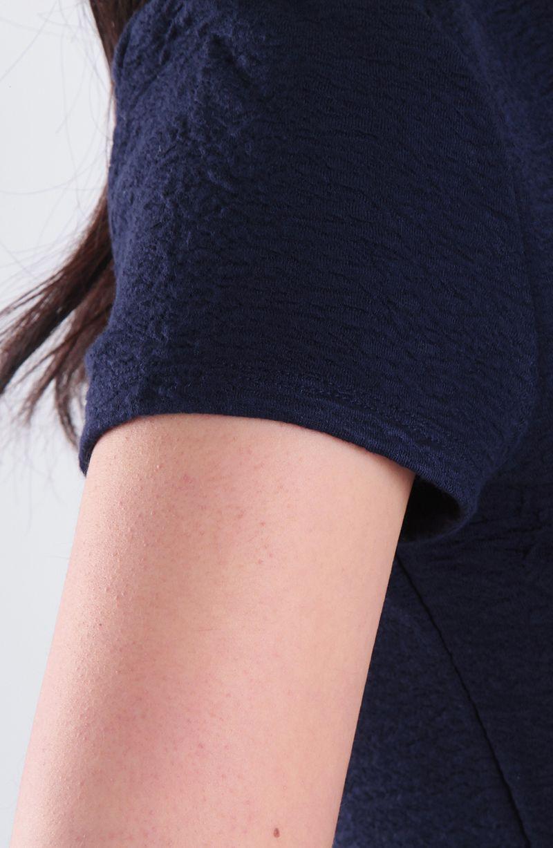 Polera Textura Manga Corta Escote V-2