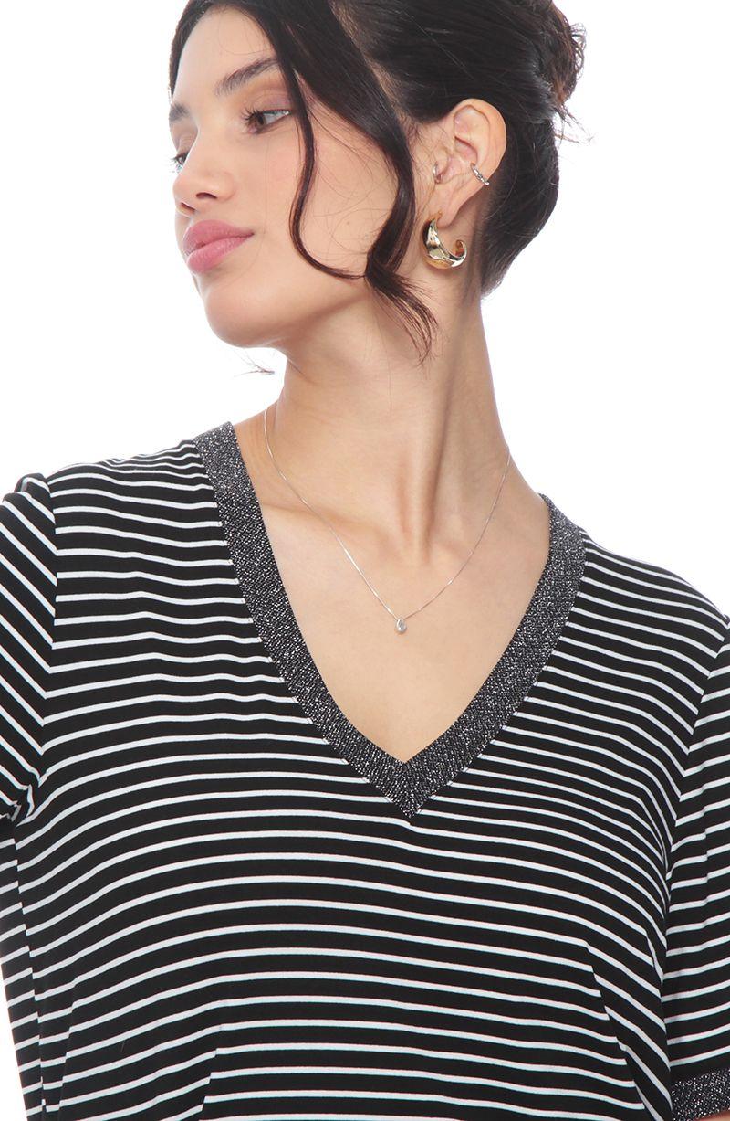 Polera Manga Corta Listada Escote En  V-4