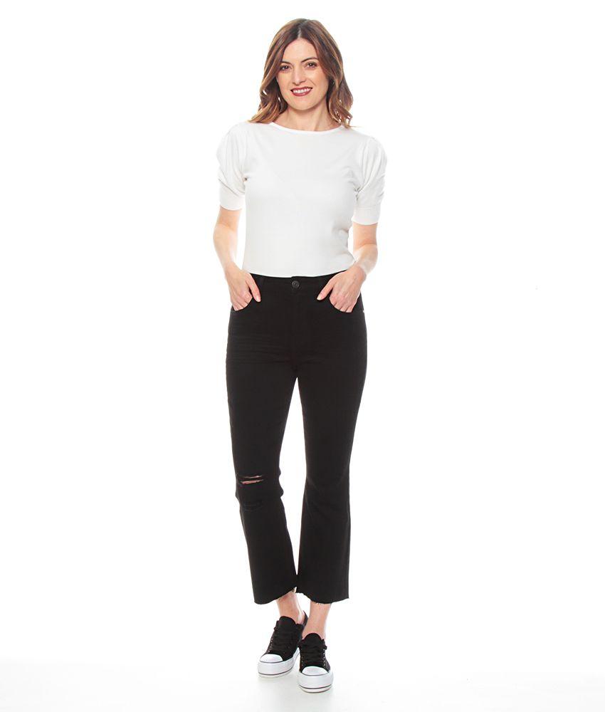 JEANS BASICO CROP TIRO ALTO FLARE PRETINA UN BOTON ROTURA RODILLA-3