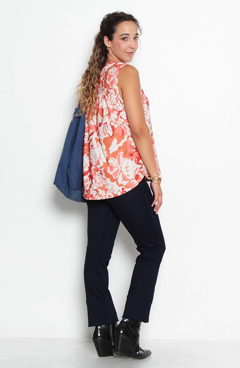 Blusa Sin Manga Estampada Escote V-5