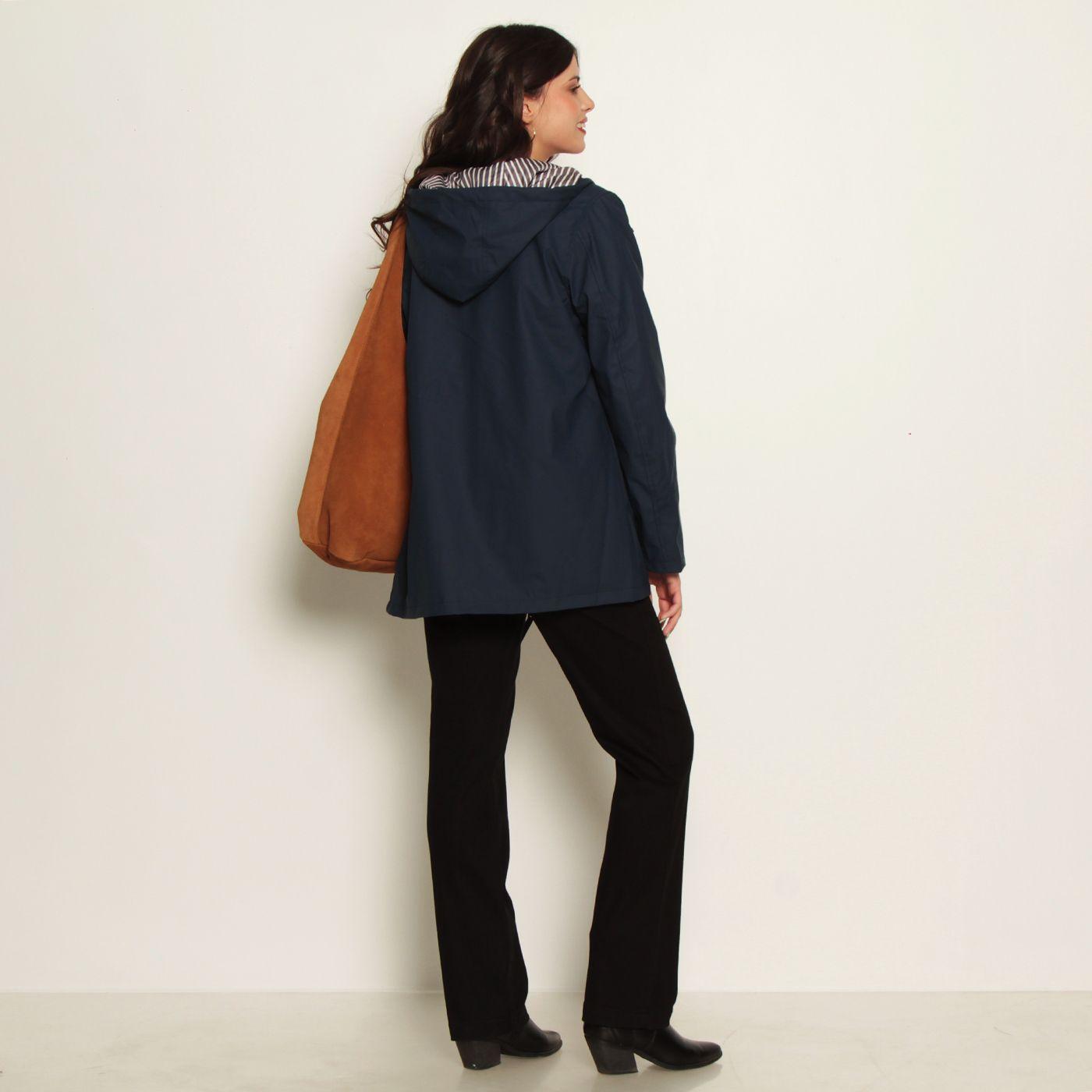 Chaqueta Impermeable Con Capucha Y Bolsillos-6