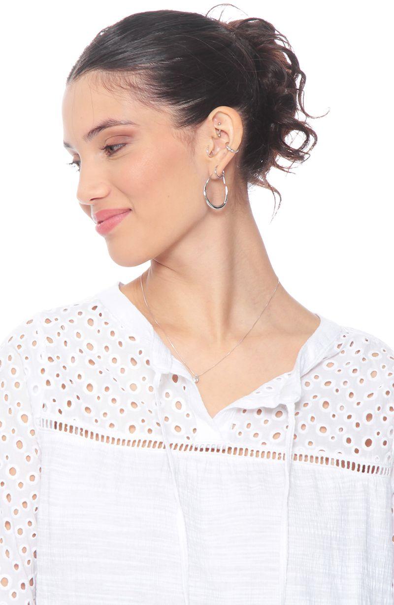 Blusa Manga Larga Acampanada Con Brodery Escote Redondo-1