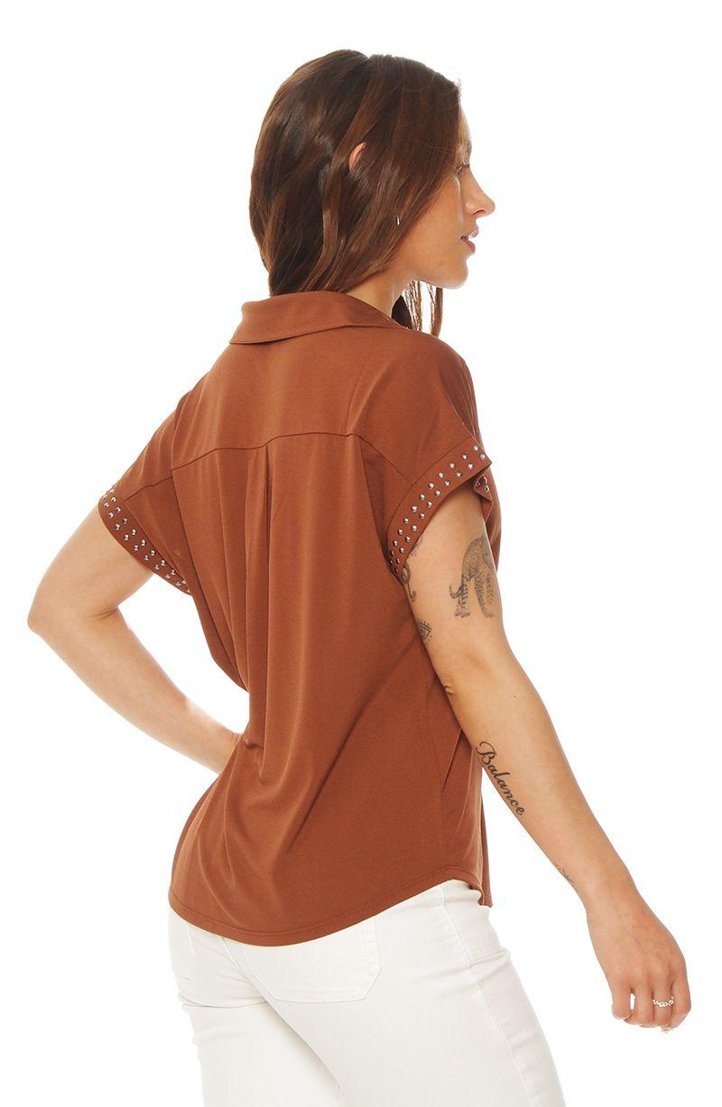 Blusa Manga Corta Abotonada En Delantero Y Aplicacion En Manga-5