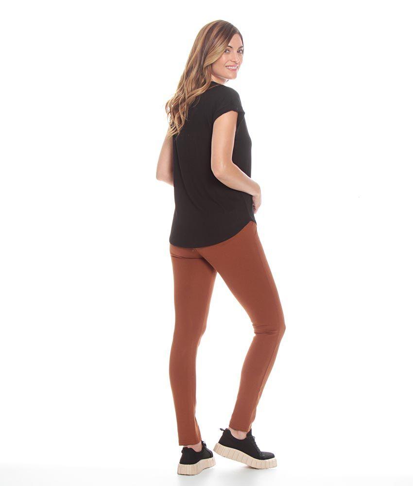 POLERA CON BORDADO EN DELANTERO MANGA CORTA-7