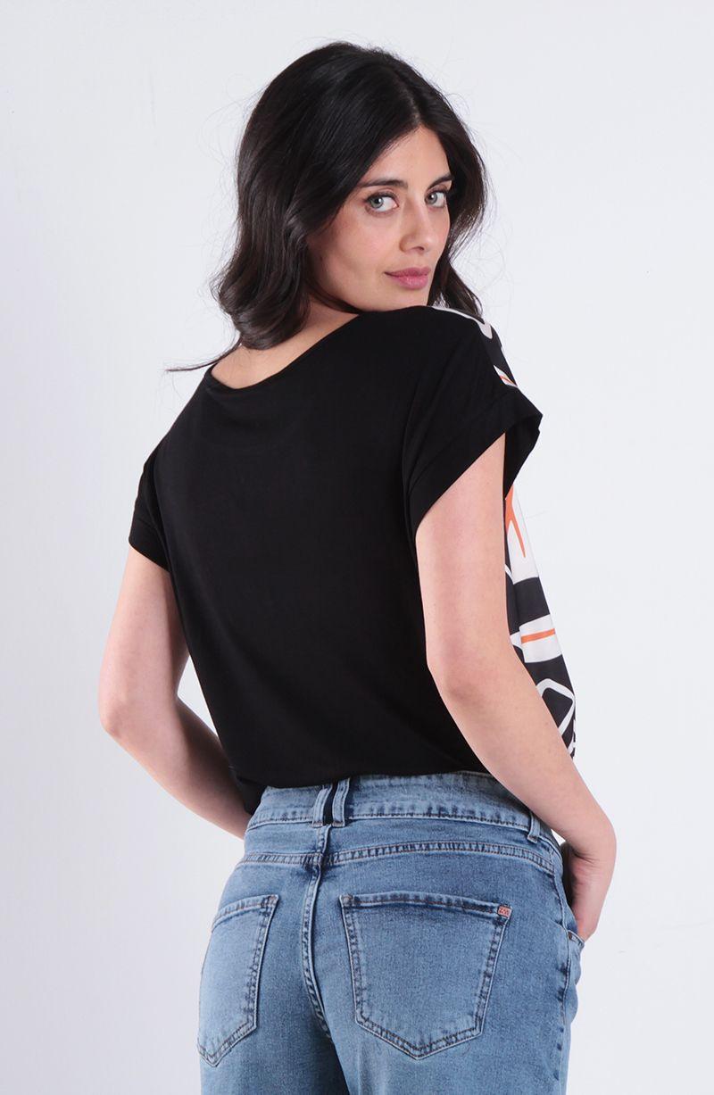 Polera Estampada Manga Corta Escote Redondo-4