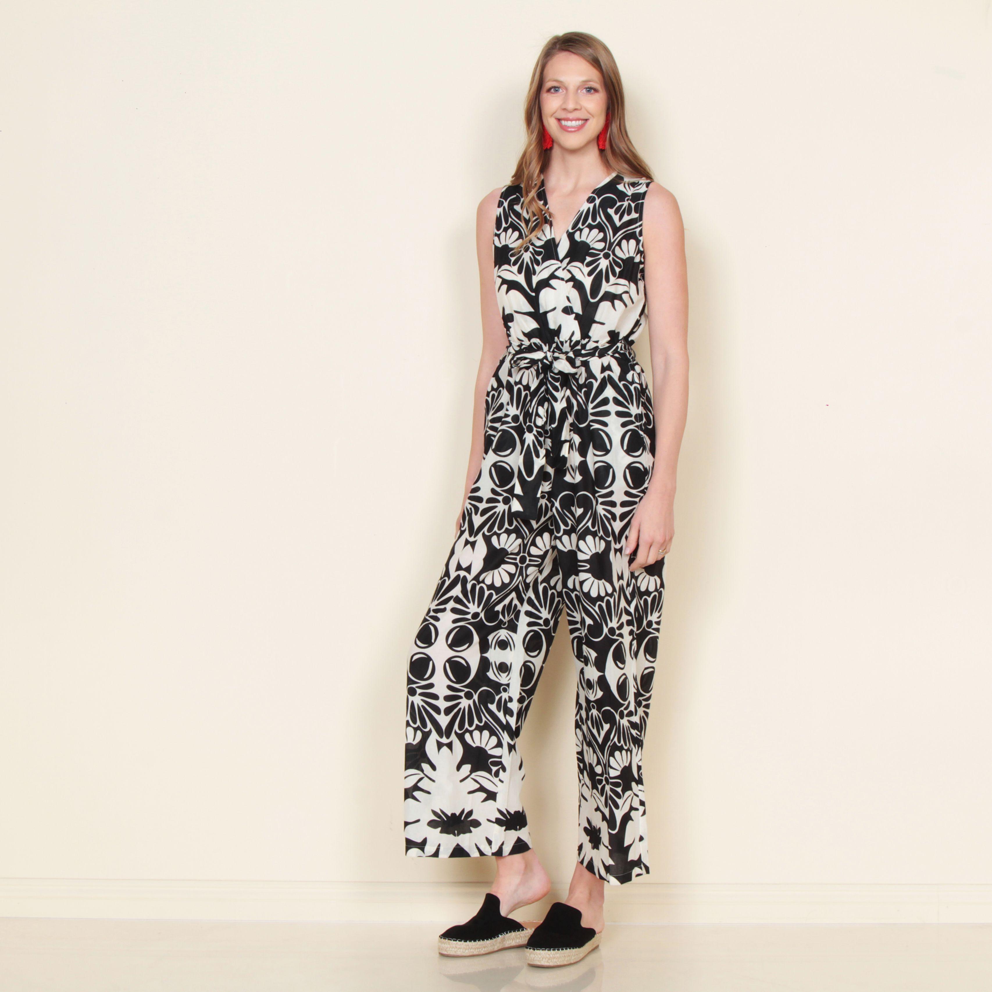 Enterito Sin Manga Estampado Escote Cruzado Con Cinturon-3