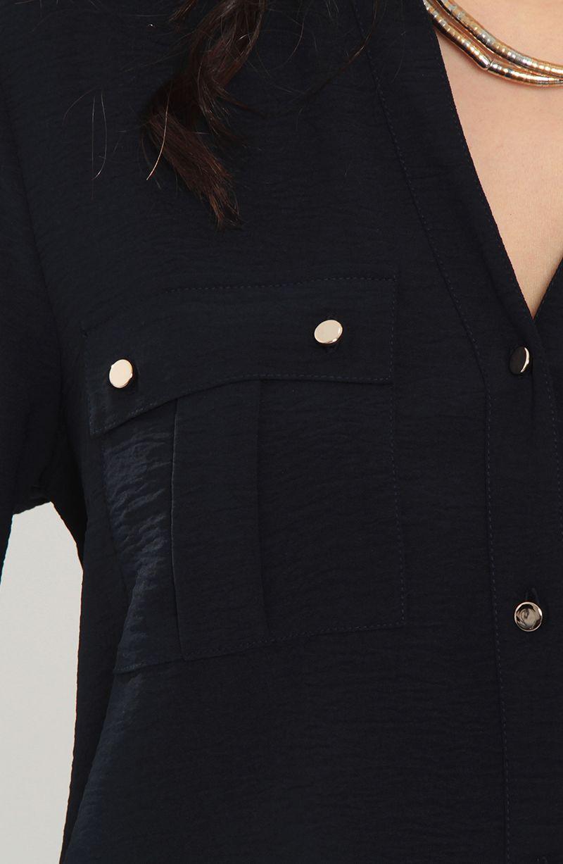Blusa Manga Larga Abotonada En Delantero Con Bolsillo Escote V-2