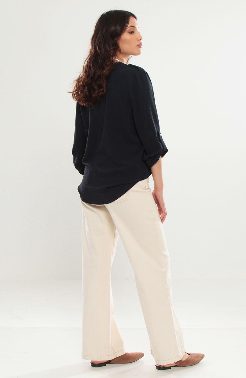 Blusa Manga Larga Abotonada En Delantero Con Bolsillo Escote V-4