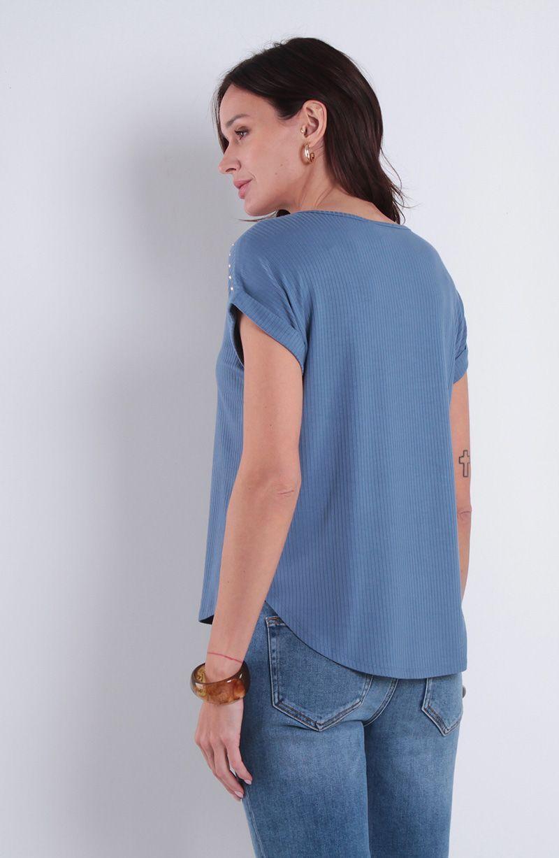 Polera Manga Corta Escote Redondo Con Tachas-5