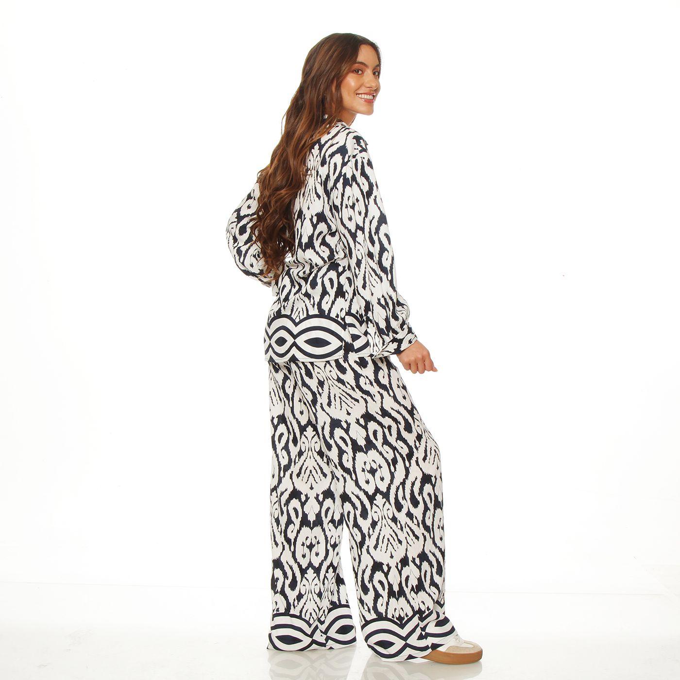 Blusa Manga Larga Estampada Abotonada En   Delantero-8