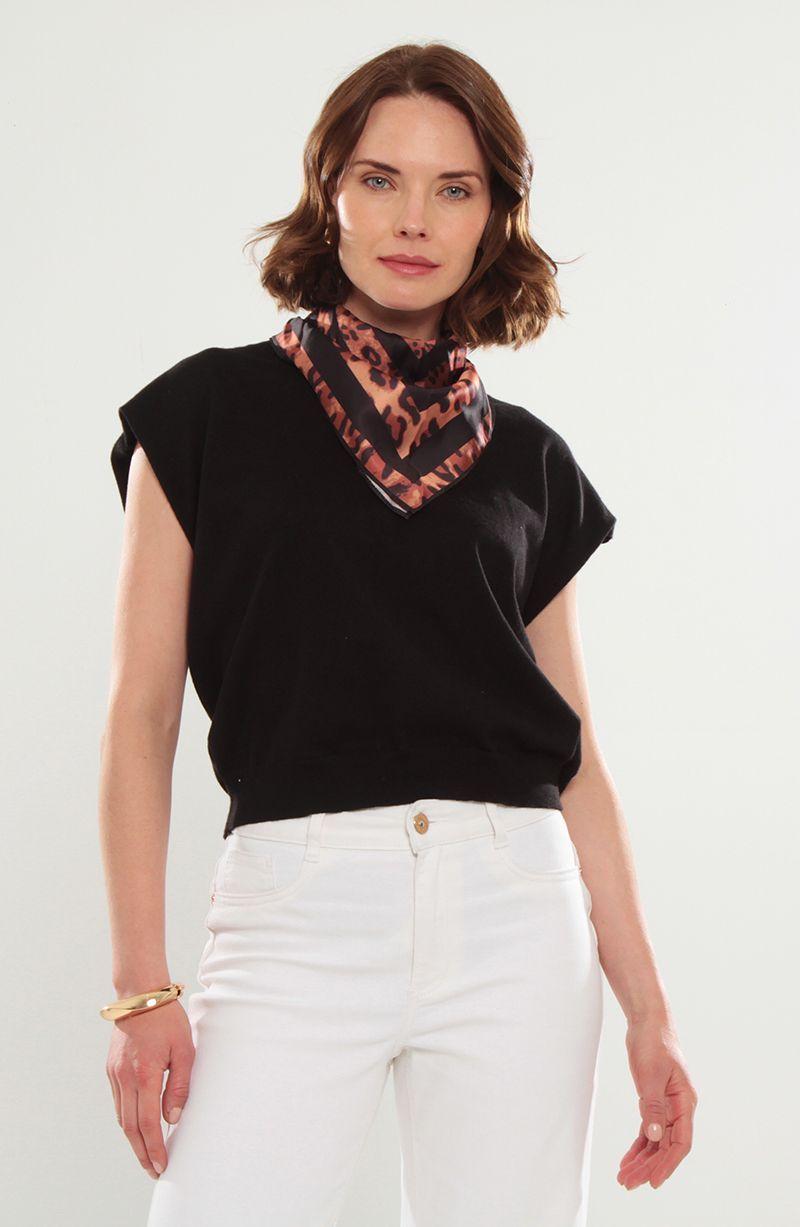 Polera Manga Corta Escote V Con Bandana-0