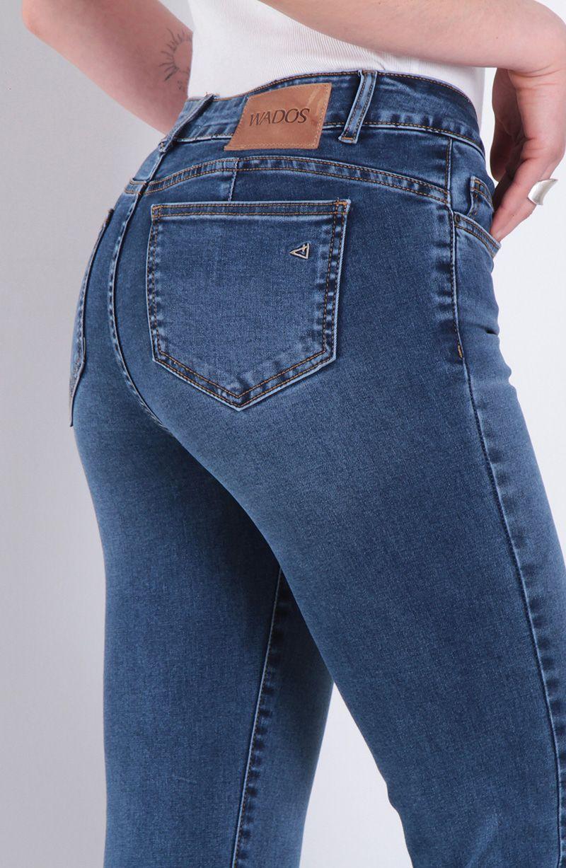 Jeans Recto Tiro Bajo Pretina Basica 1 Boton-2