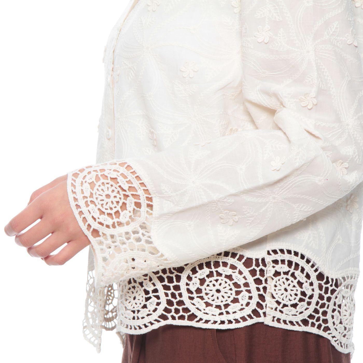 Blusa Manga Larga Embroidery  Abotonada En El Delantero-2