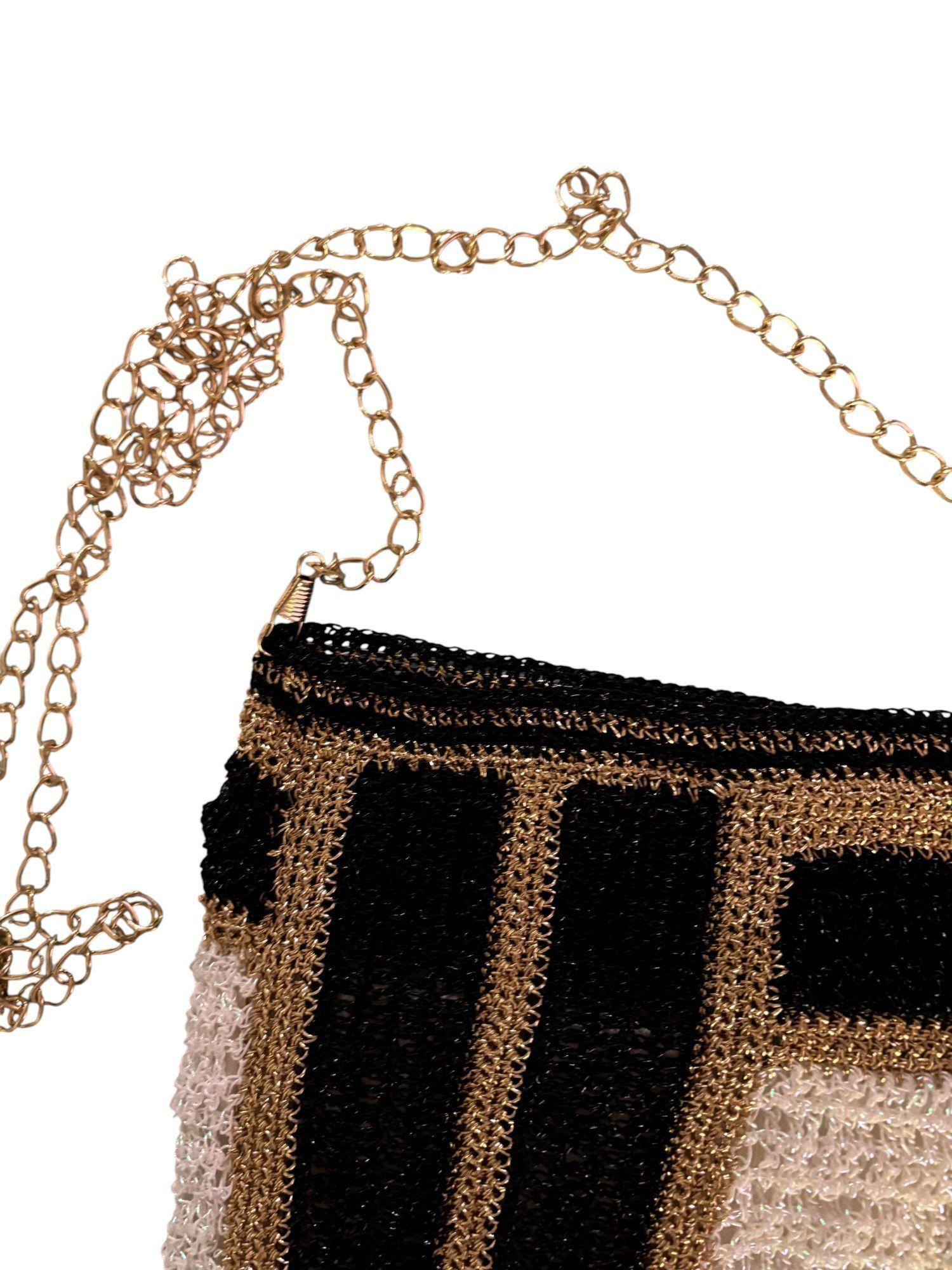 cartera tono blanco, dorado, negra hecha a mano diseño exclusivo-2