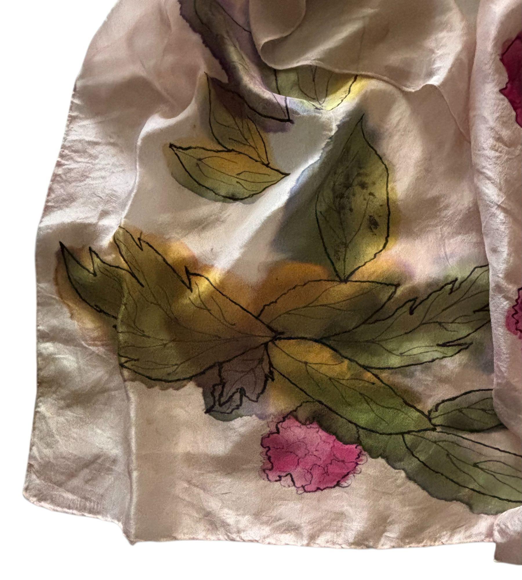 PAÑUELO ROSA PINTADO A MANO DISEÑO EXCLUSIVO-2