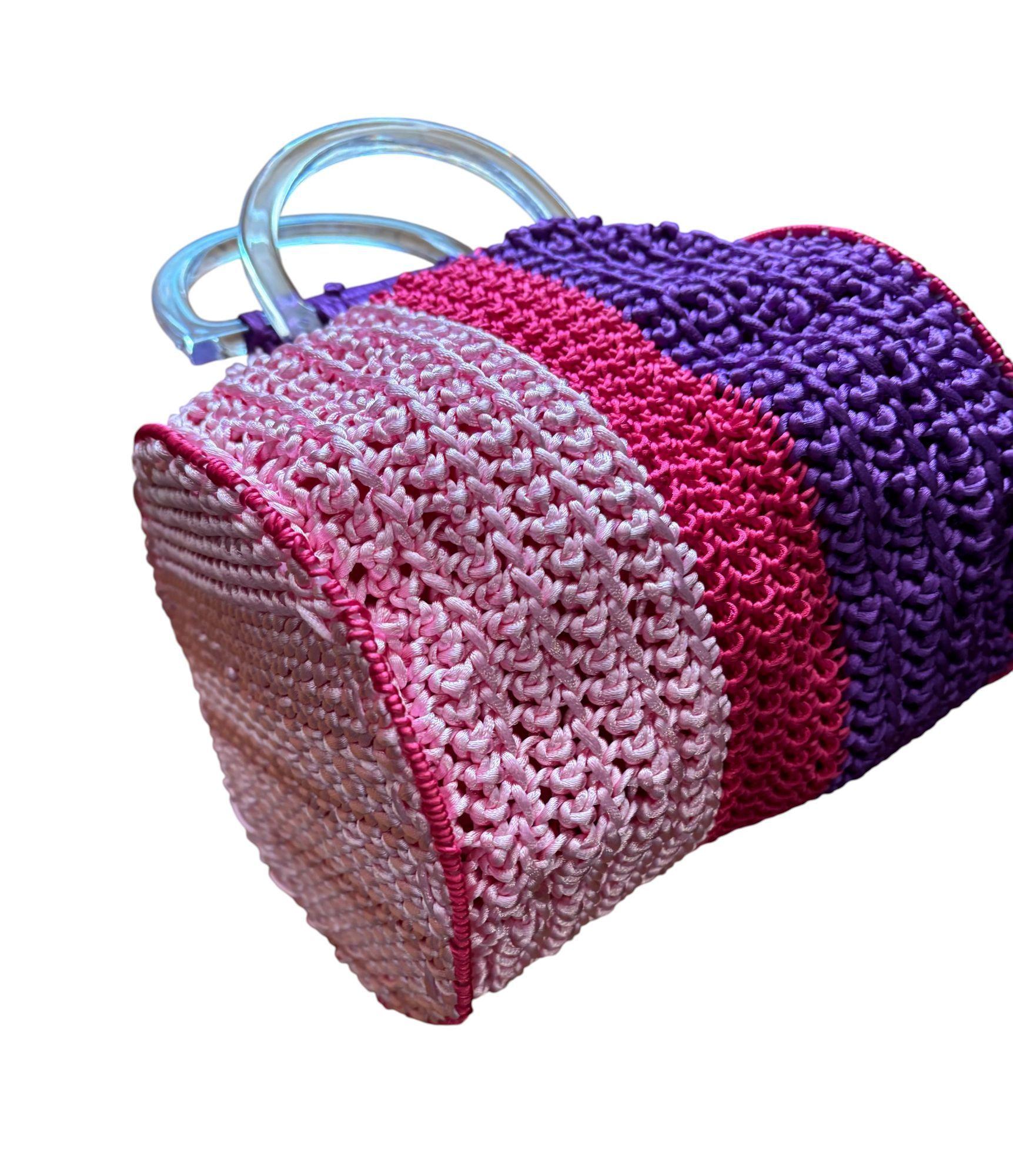 Cartera redonda en rosa, fucsia y morado hecha a mano diseño exclusivo-2