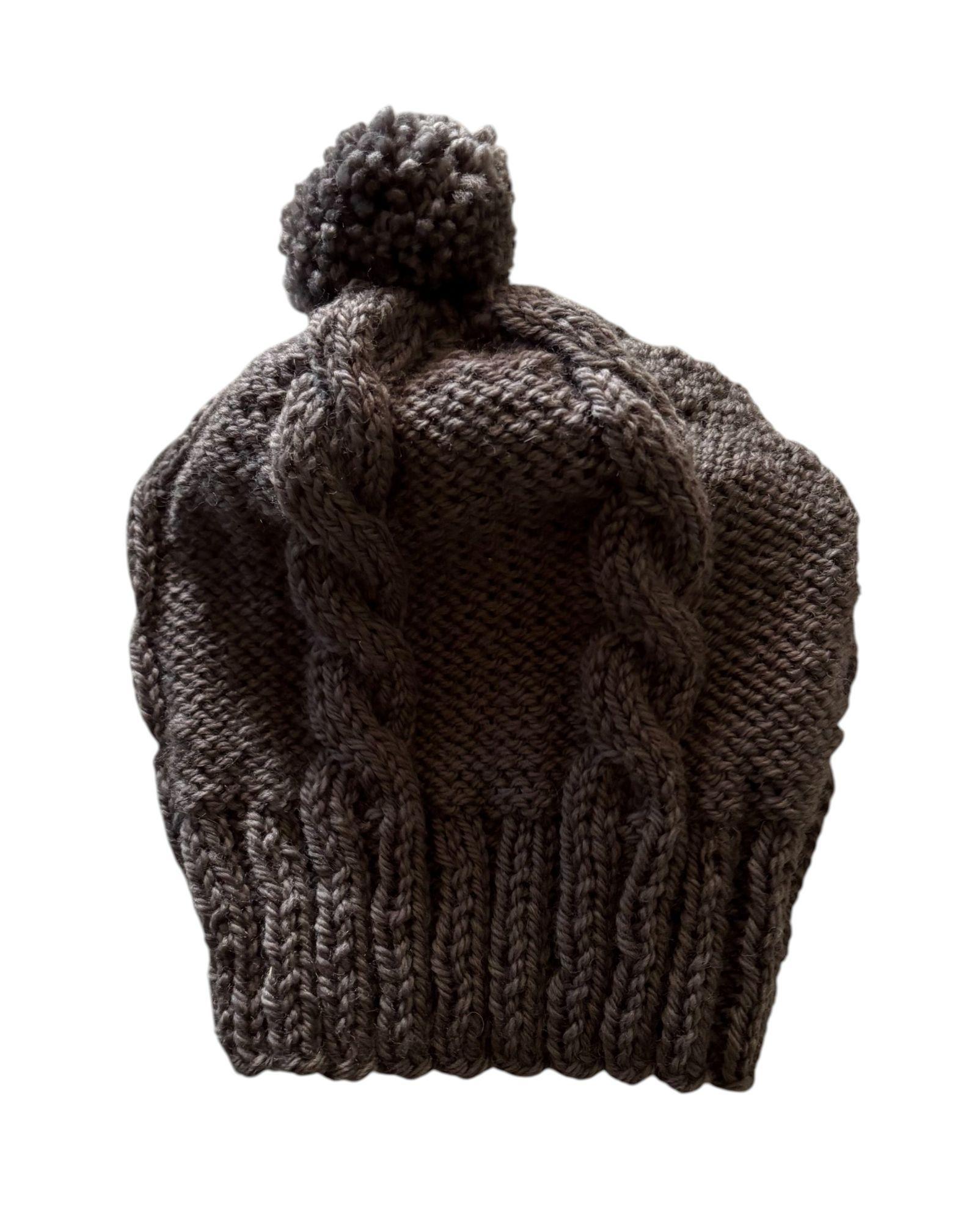 GORRO DE NIÑO TEJIDO A MANO DISEÑO EXCLUSIVO-0